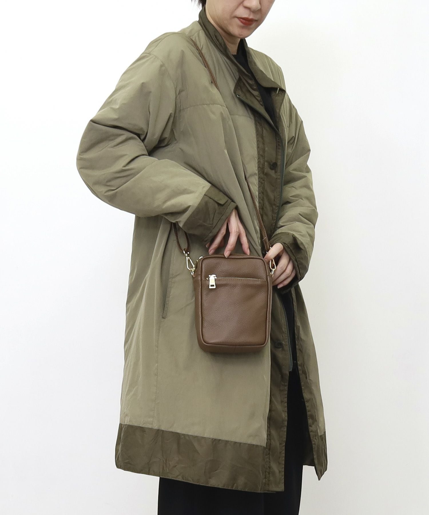 OUTLET SALE】COOCO クーコ 【本革縦型ミニショルダーバッグ】 クーコ