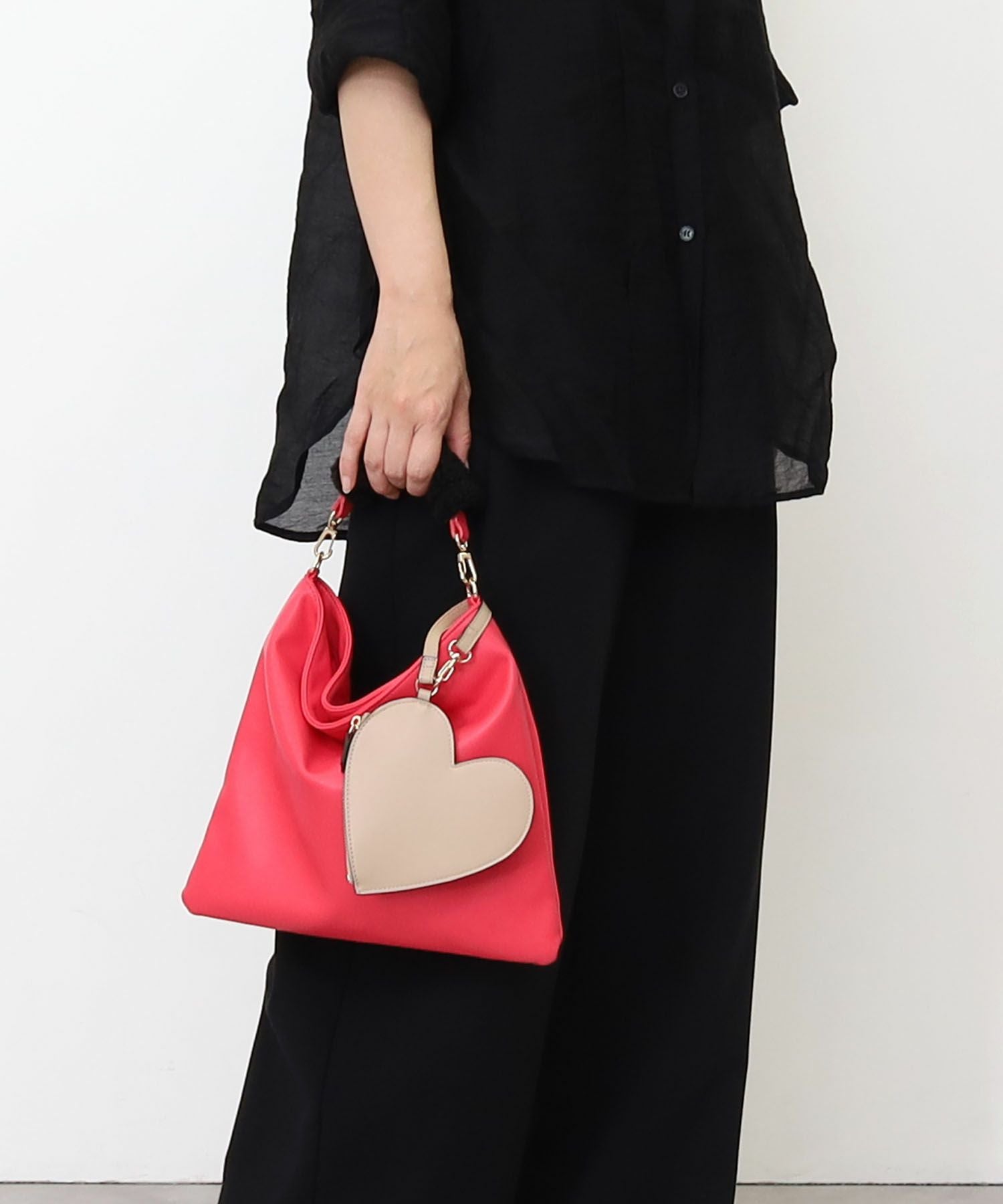 OUTLET SALE】クーコ COOCO ハートポーチ付ボアハンドルフェイクレザー