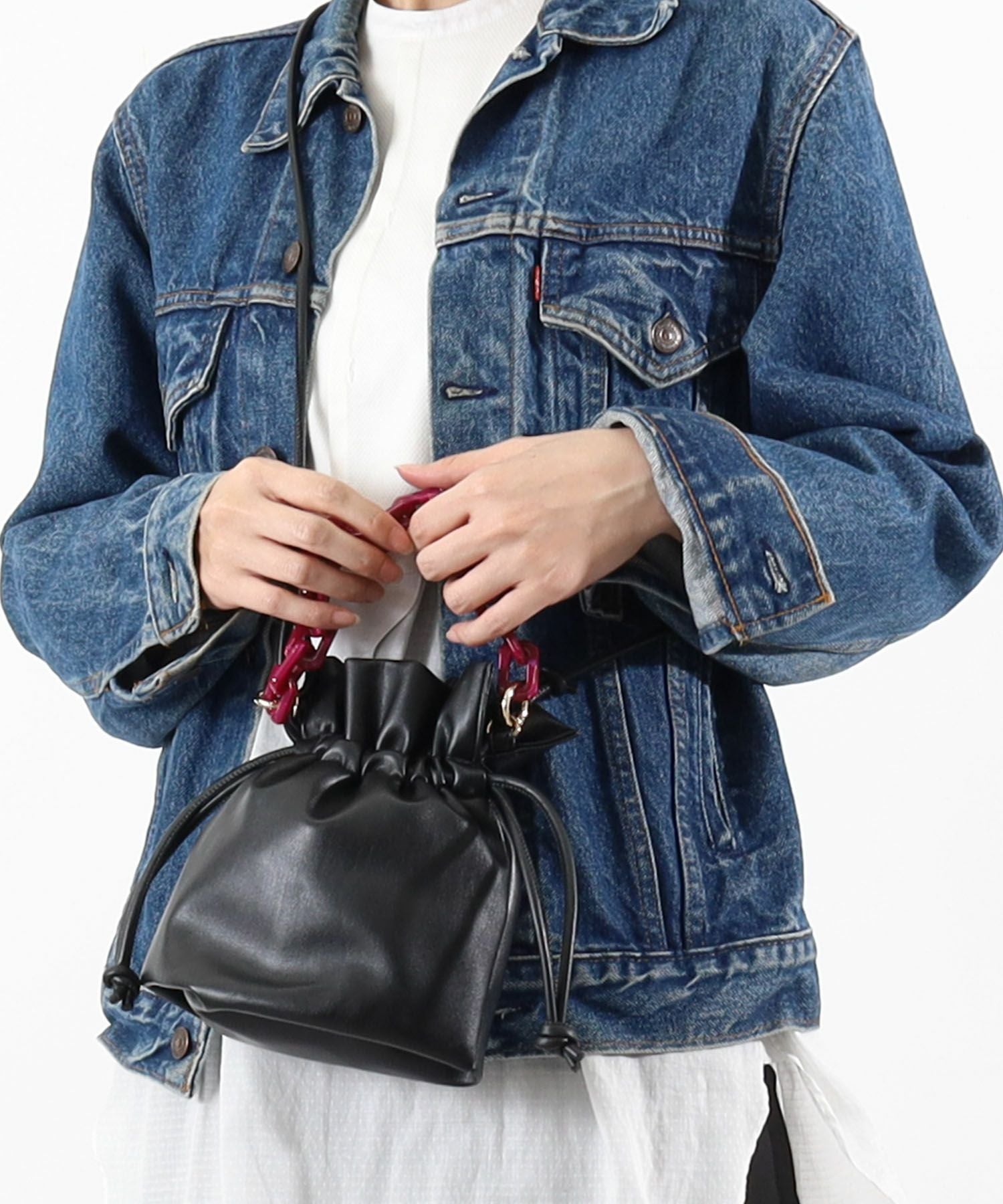 OUTLET SALE】クーコ COOCO プラチェーンxフェイクレザー巾着バッグ