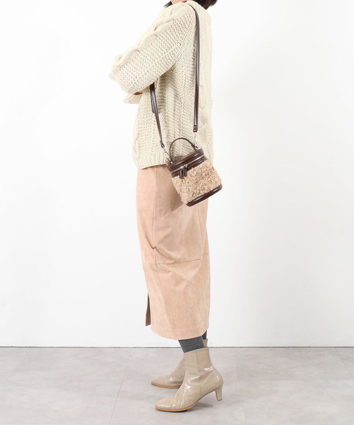 モデル168cm　ベージュ