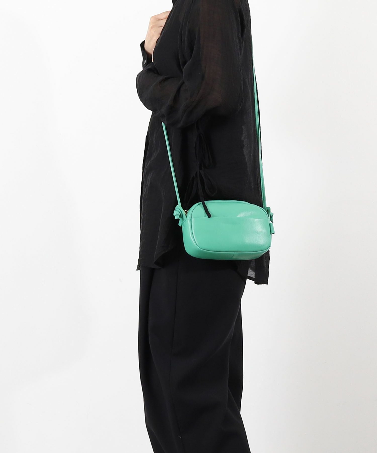 OUTLET SALE】クーコ COOCO シープレザーラウンド型ミニショルダー