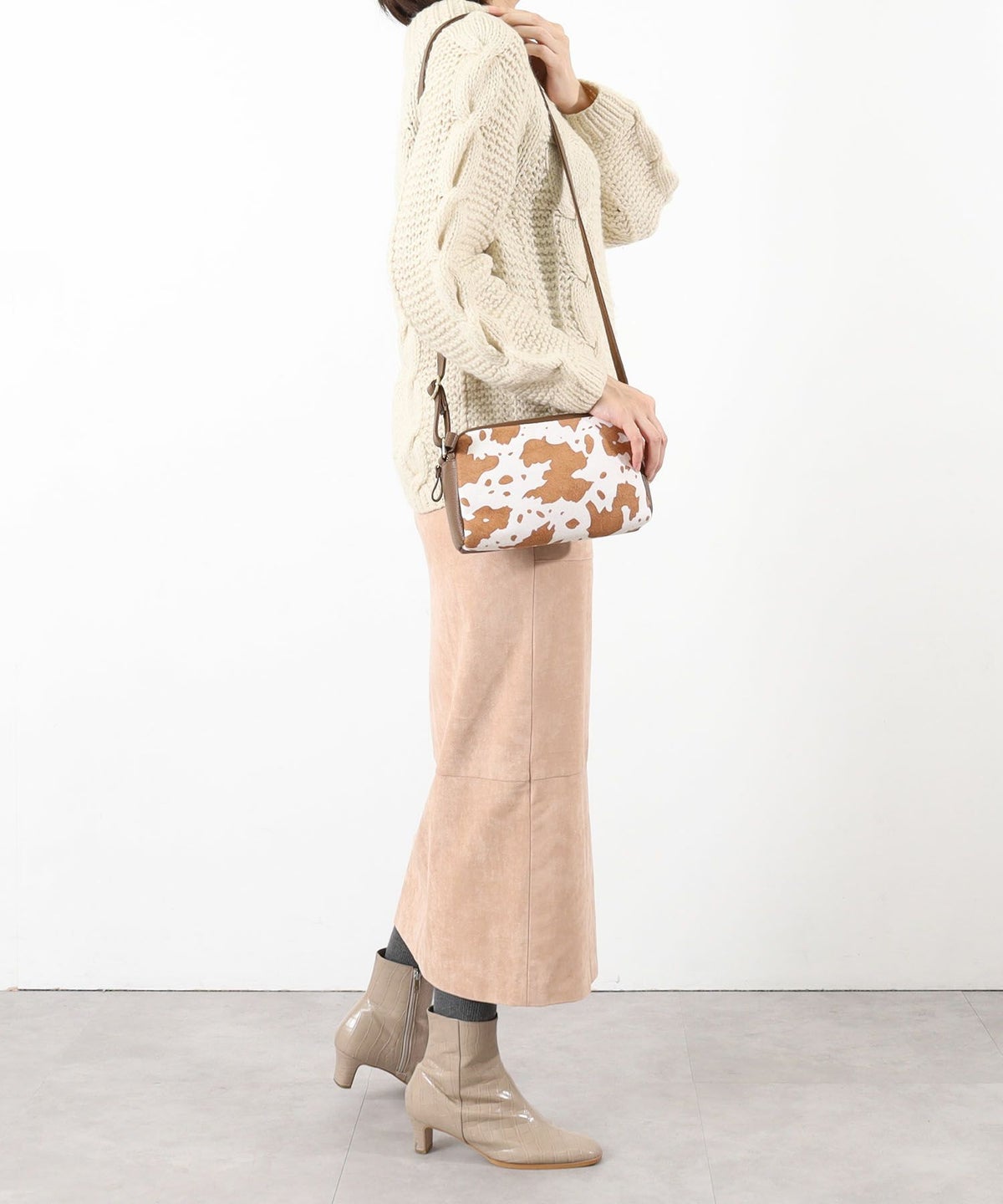 モデル168cm　ホルスタイン