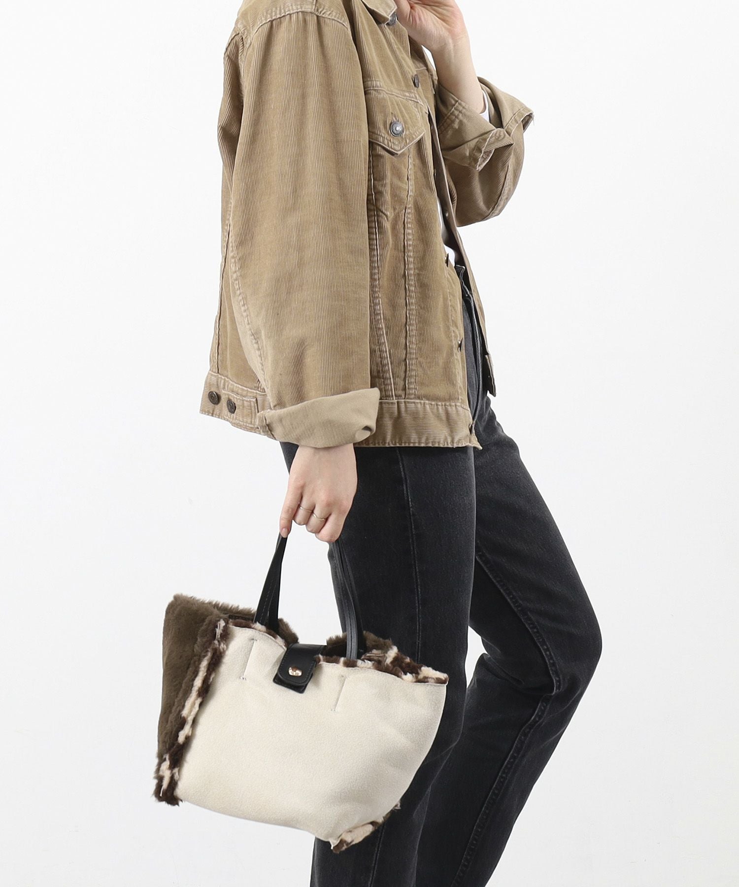 OUTLET SALE】クーコ COOCO ポーチ付リバーシブルムートン風配色バッグ