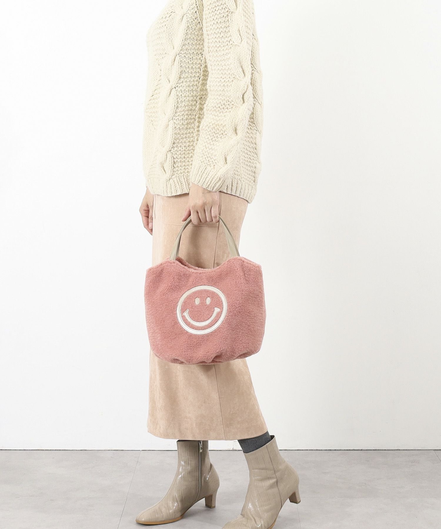 GW SALE】MAX50％OFF クーコ COOCO SMILEY／ボアコロントート