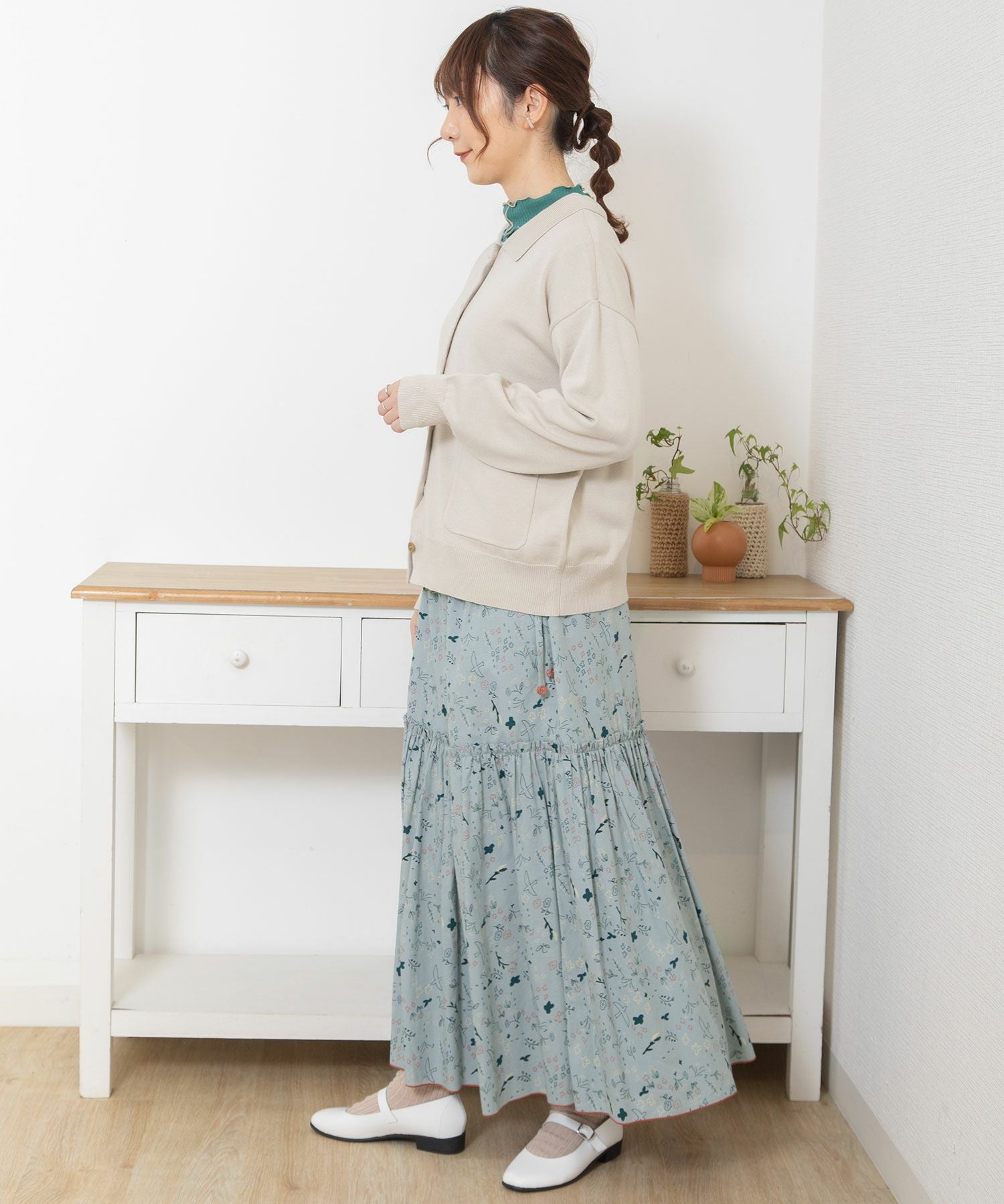 LIMITED PRICE＞ボタニカル線画プリントギャザースカート | COO ONLINE