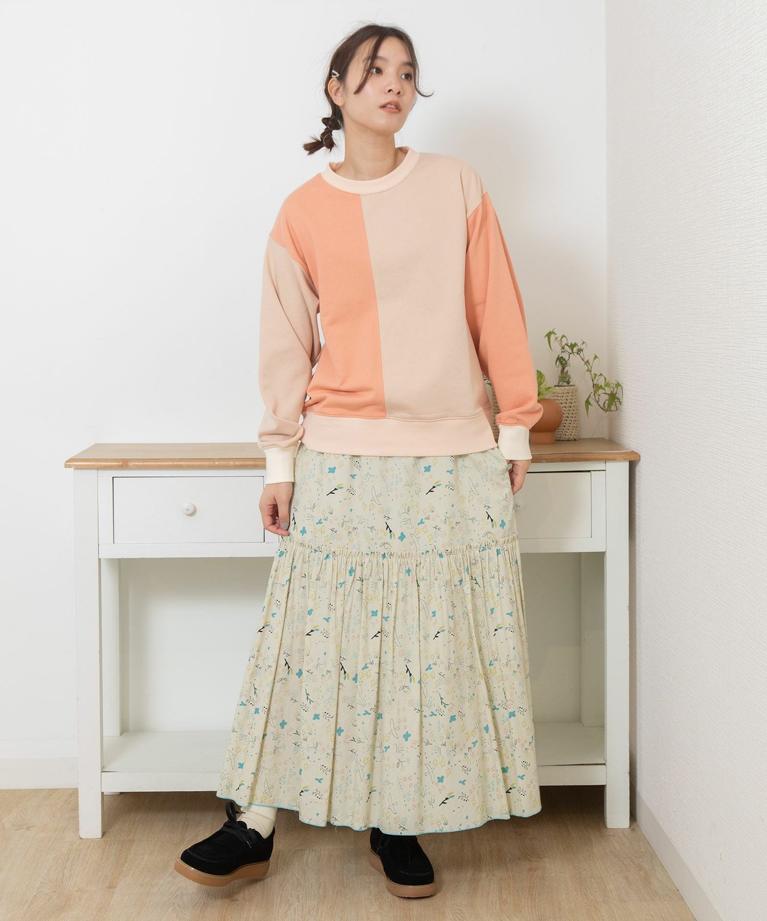 LIMITED PRICE＞ボタニカル線画プリントギャザースカート | COO ONLINE