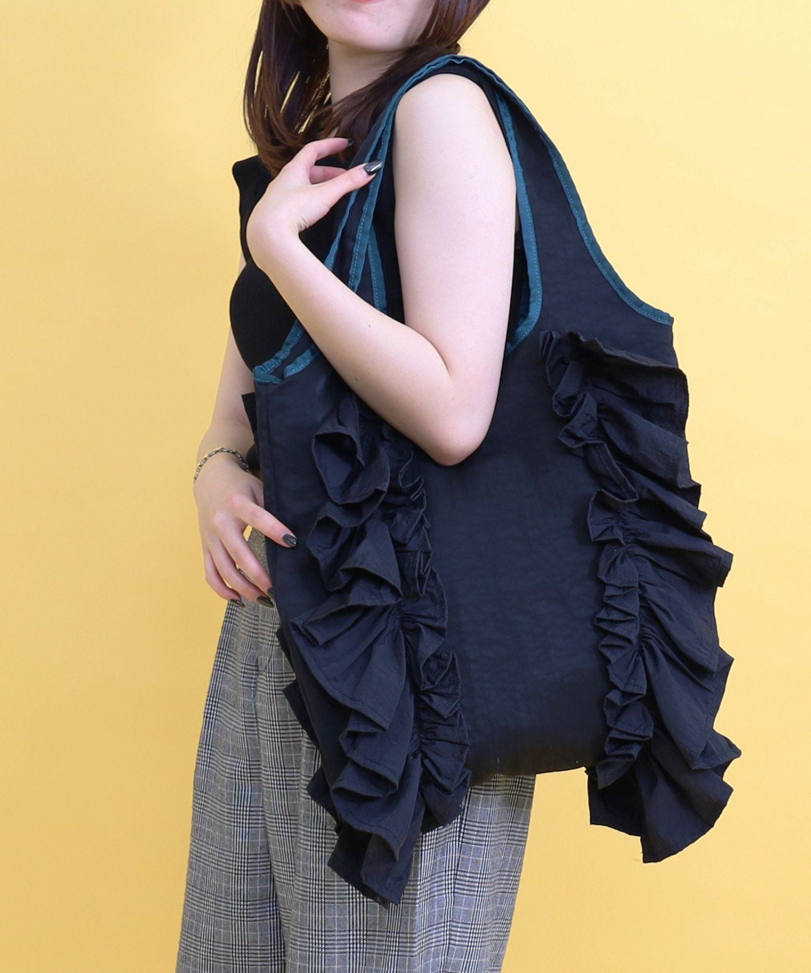 ☆SUMMER SALE☆【OUTLET SALE】配色フリルトートバッグ／A4対応