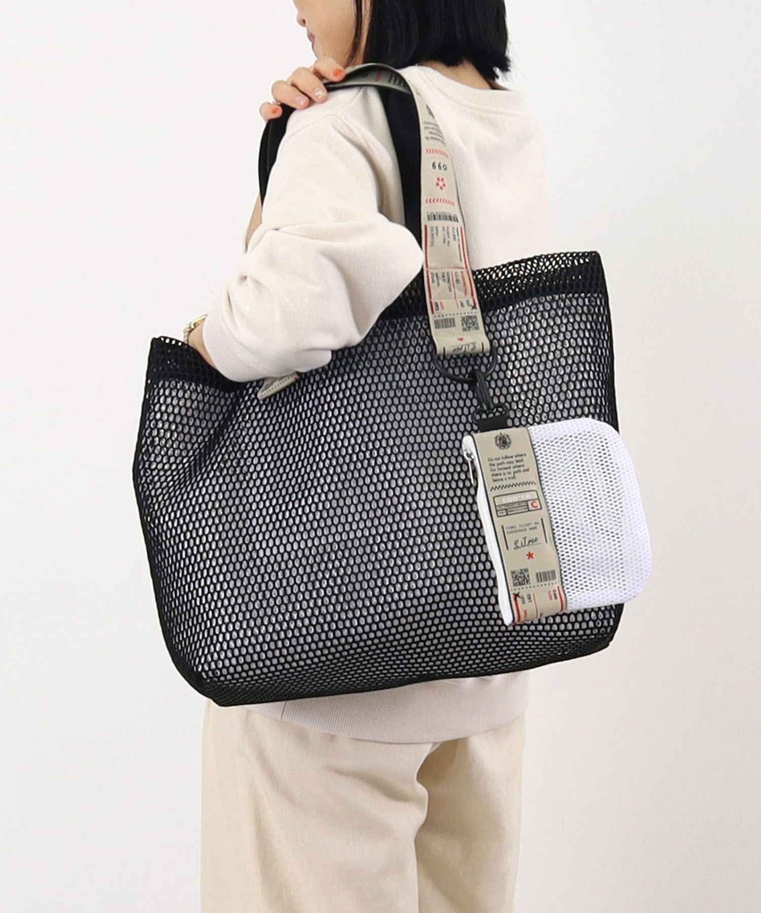 OUTLET SALE】クーコ COOCO ポーチ付オリジナル柄テープメッシュトート
