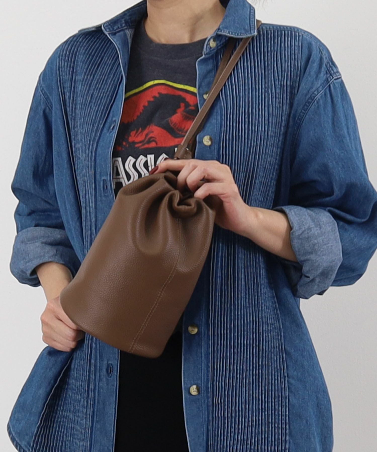 A120.本革 型押し 巾着バッグ タンポポ柄｜2WAYショルダー OUTLET SALE】COOCO クーコ 【本革巾着ショルダーバッグ】 クーコ 本革