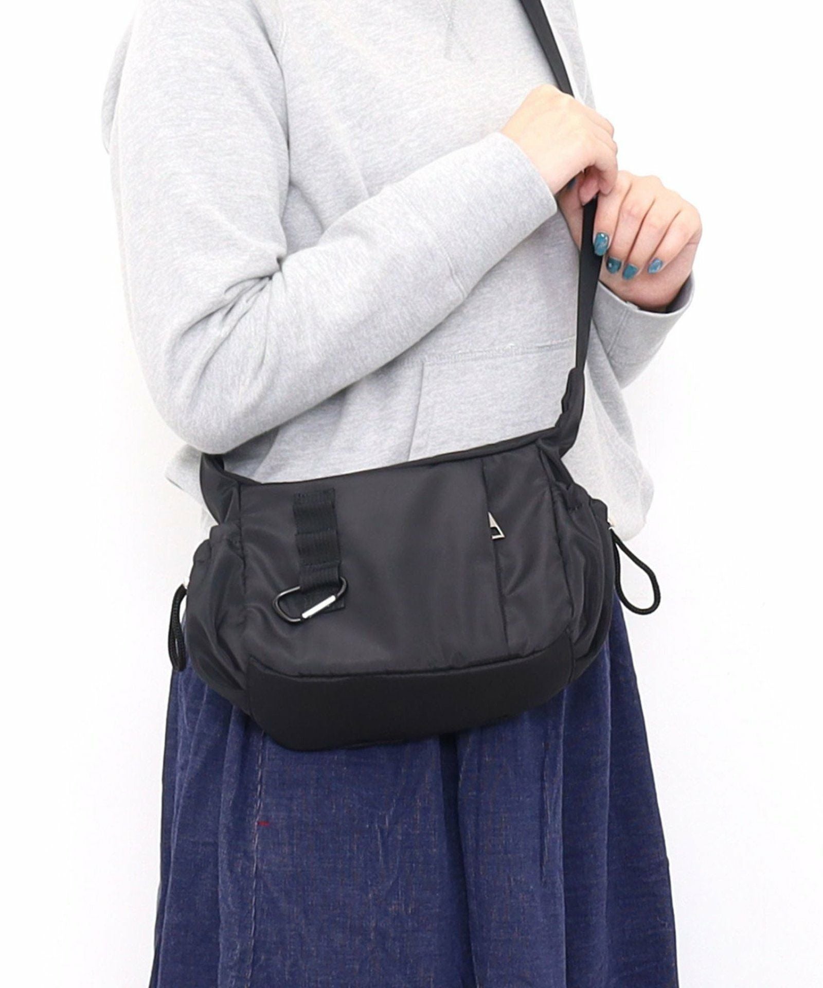 OUTLET SALE】Nananoel ナナノエル 【カラビナ付きミニショルダー