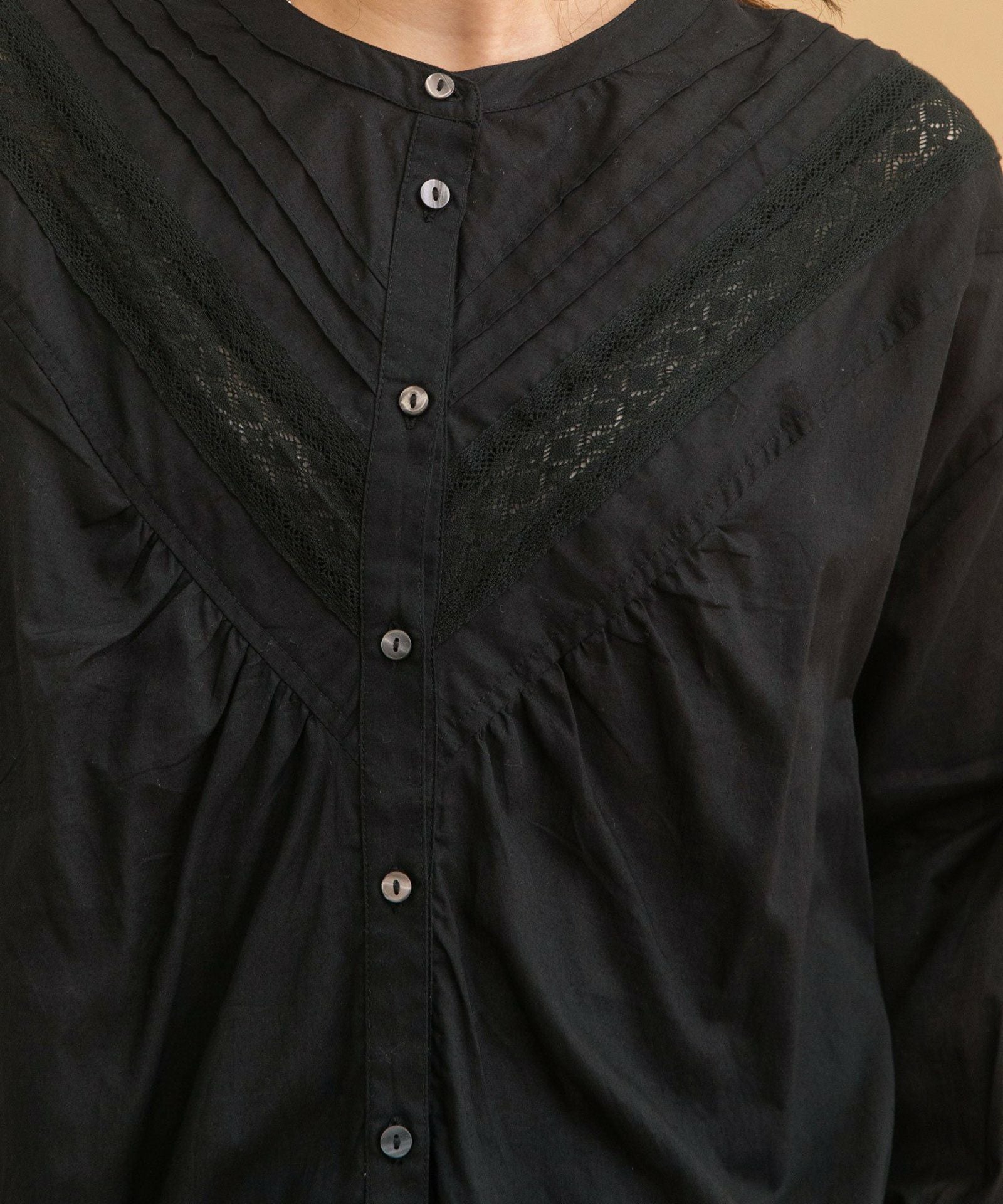 made in INDIA＞ピンタックレースブラウス | COO ONLINE
