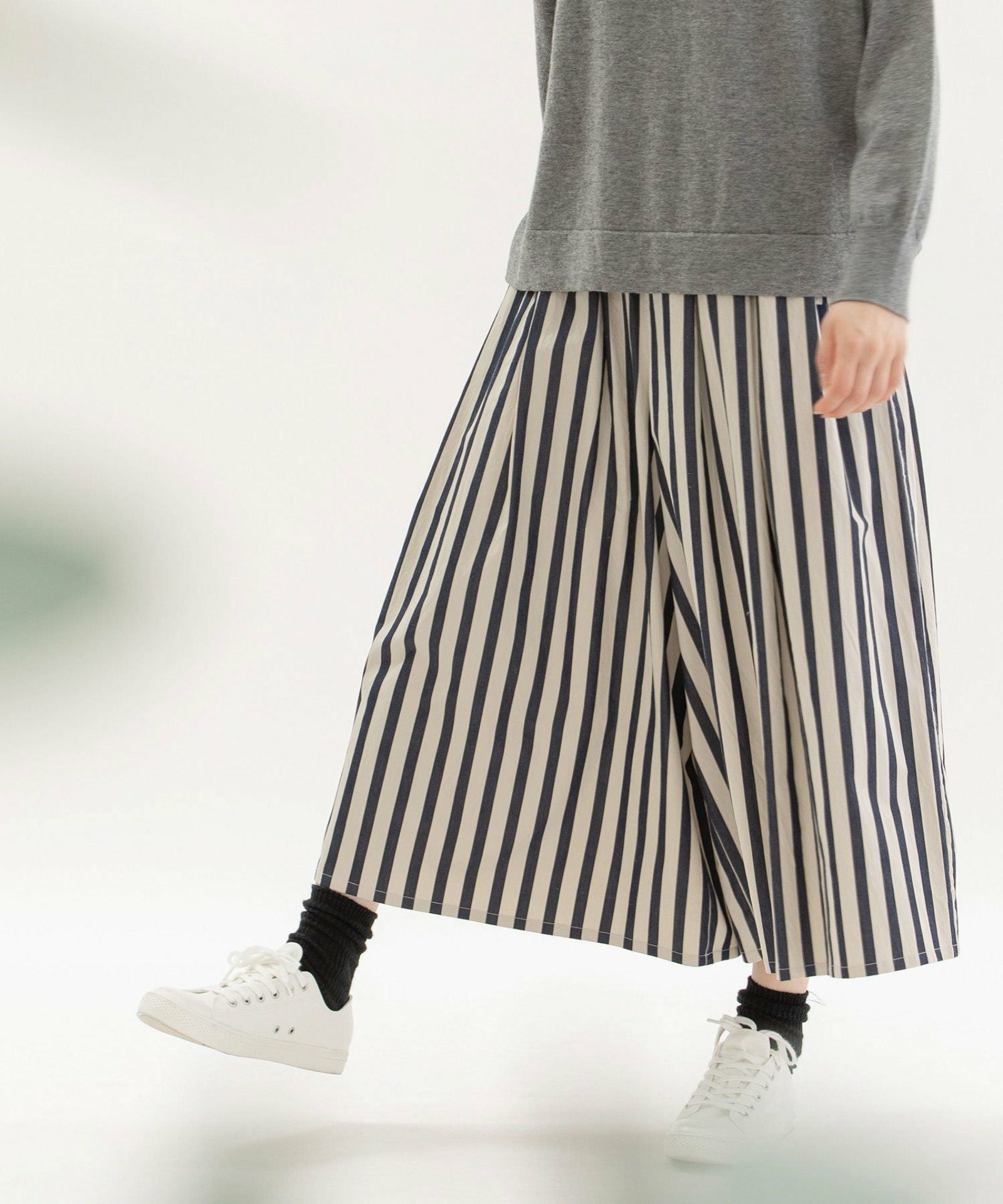 WINTER SALE】コットンサテンストライプタックキュロットスカート