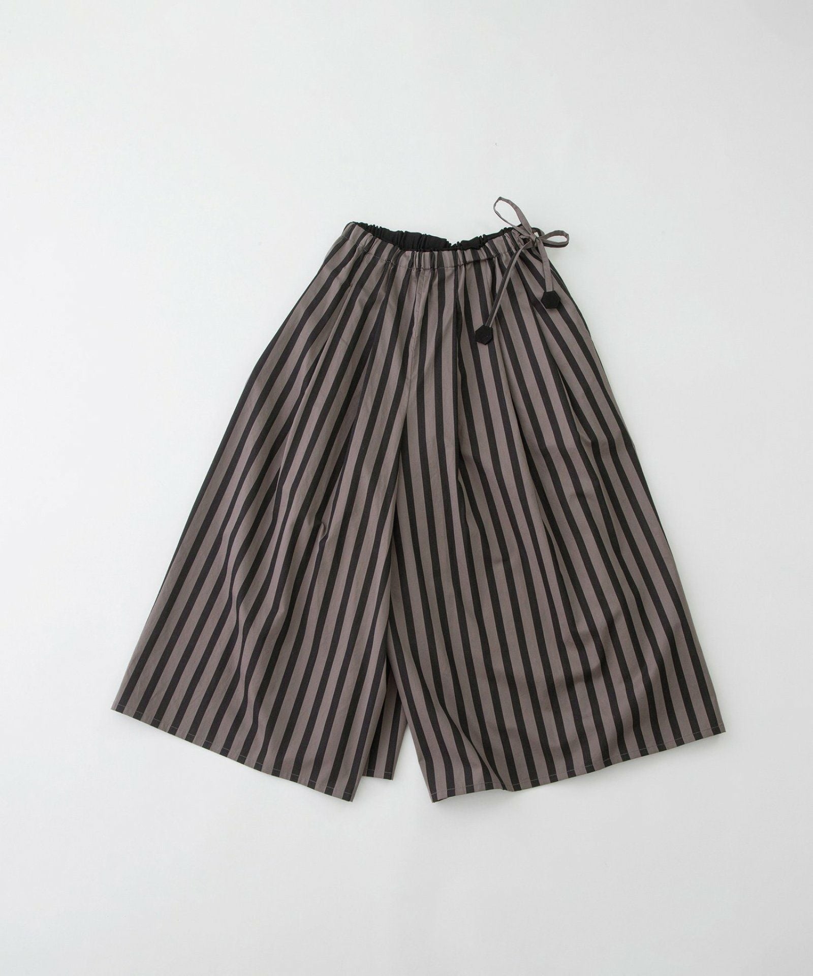 WINTER SALE】コットンサテンストライプタックキュロットスカート