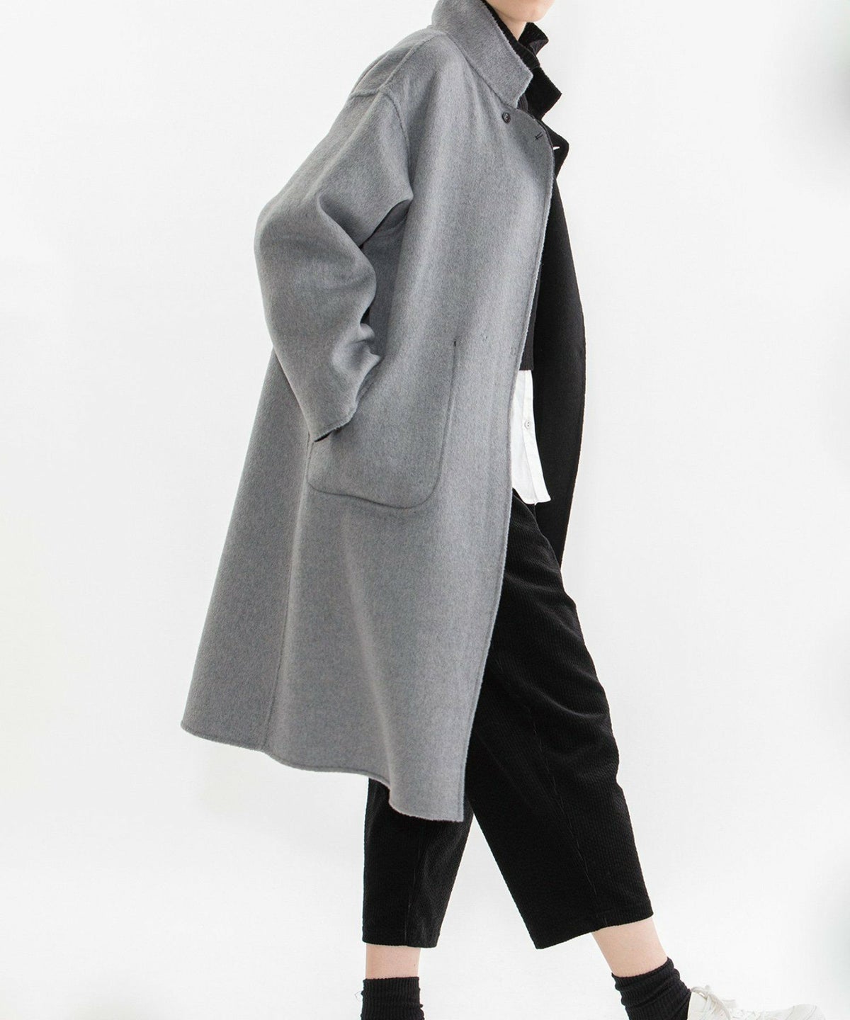 ブラック（裏）　モデル身長：170cm