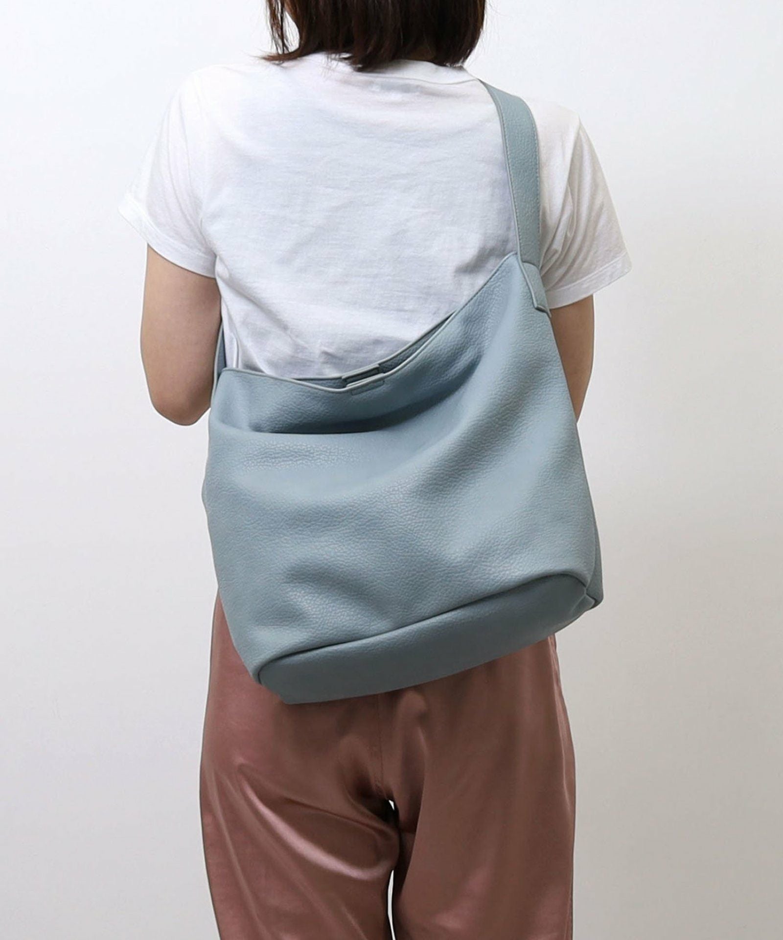 xxcocoページ GW SALE】MAX50％OFF フェイクレザーショルダーバッグ／A4対応 定番