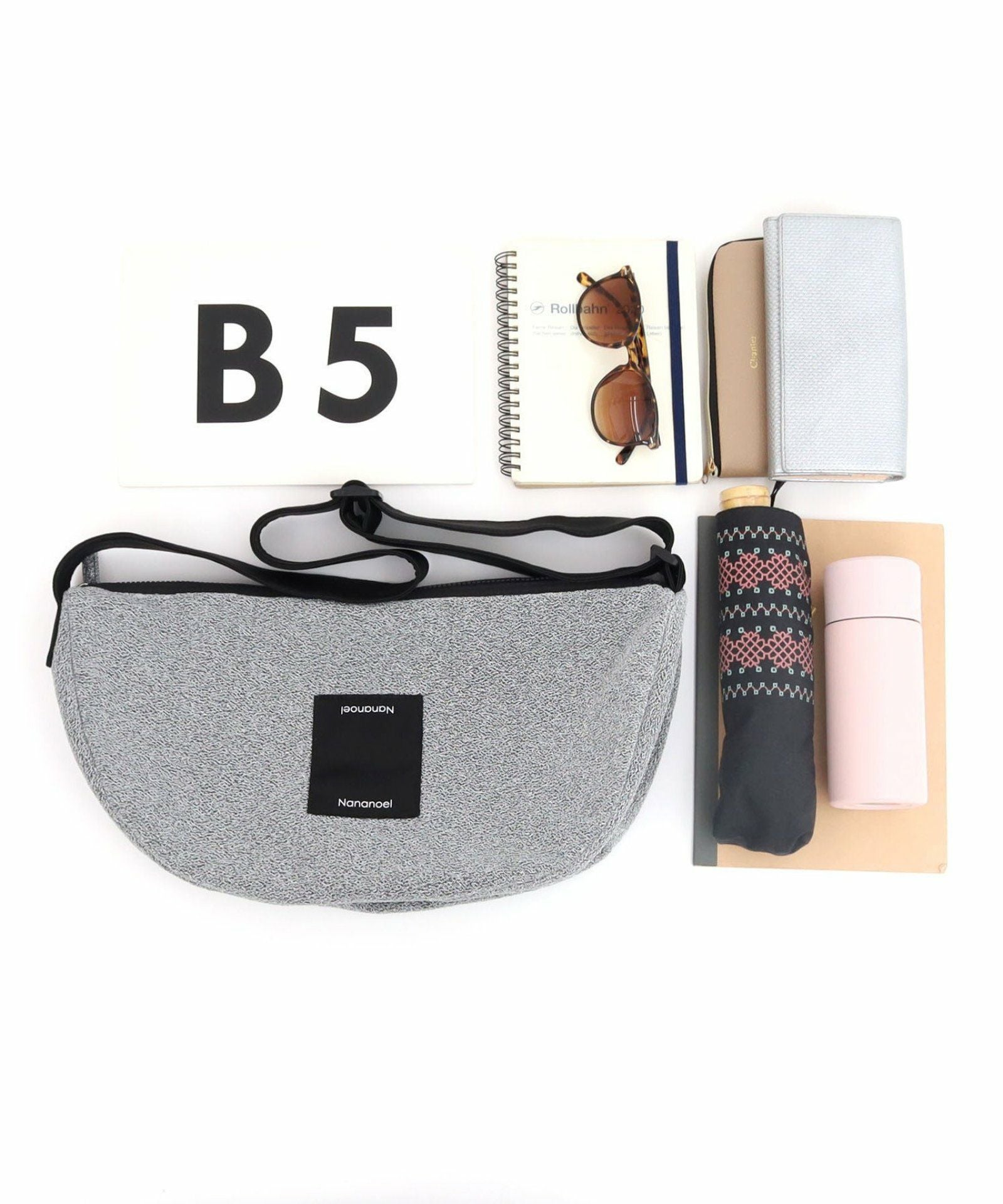 GW SALE】MAX50％OFF nellie メタリックムーン型ショルダー