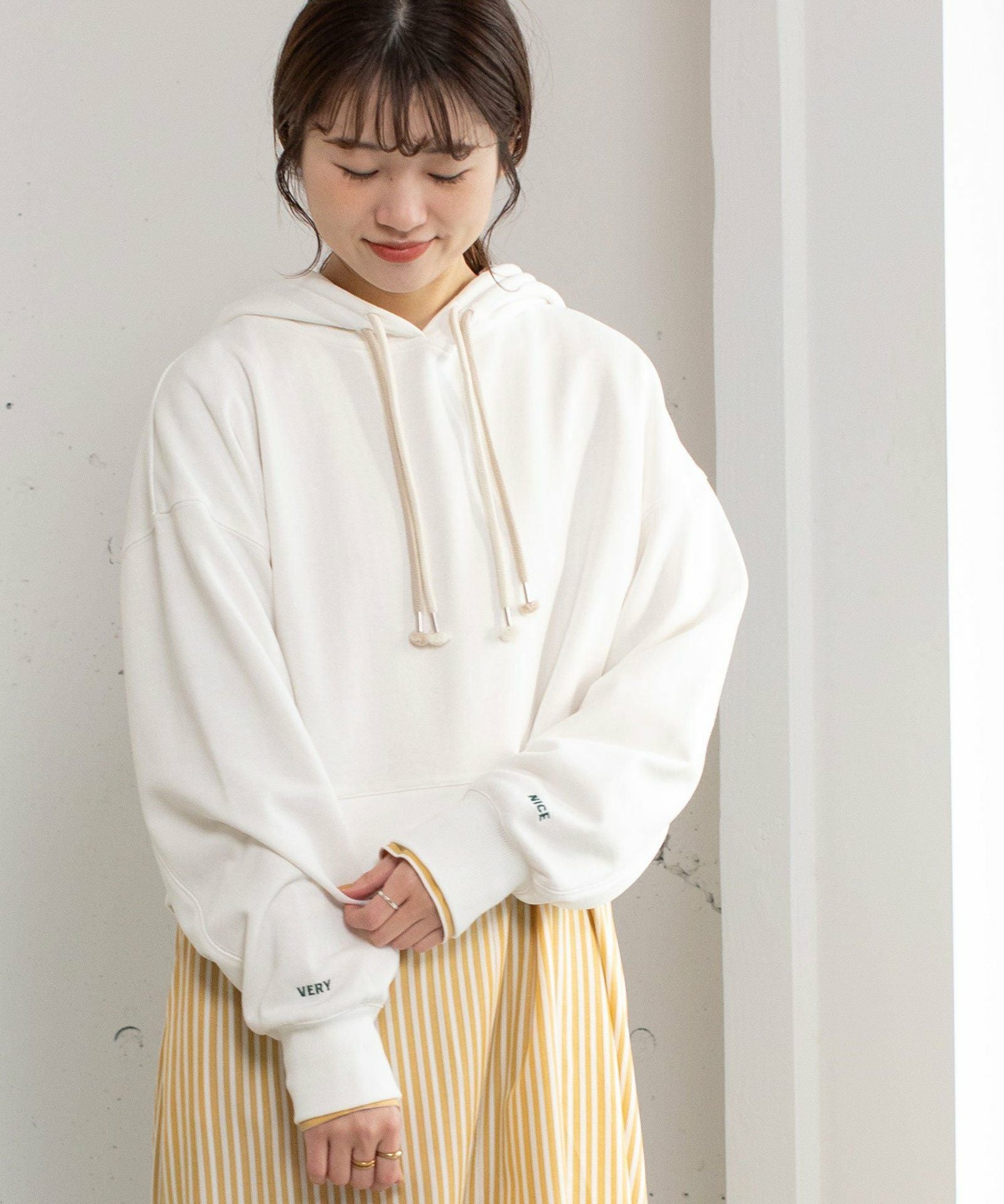 SPECIAL PRICE】ロゴ刺繍クロップドフーディ | COO ONLINE