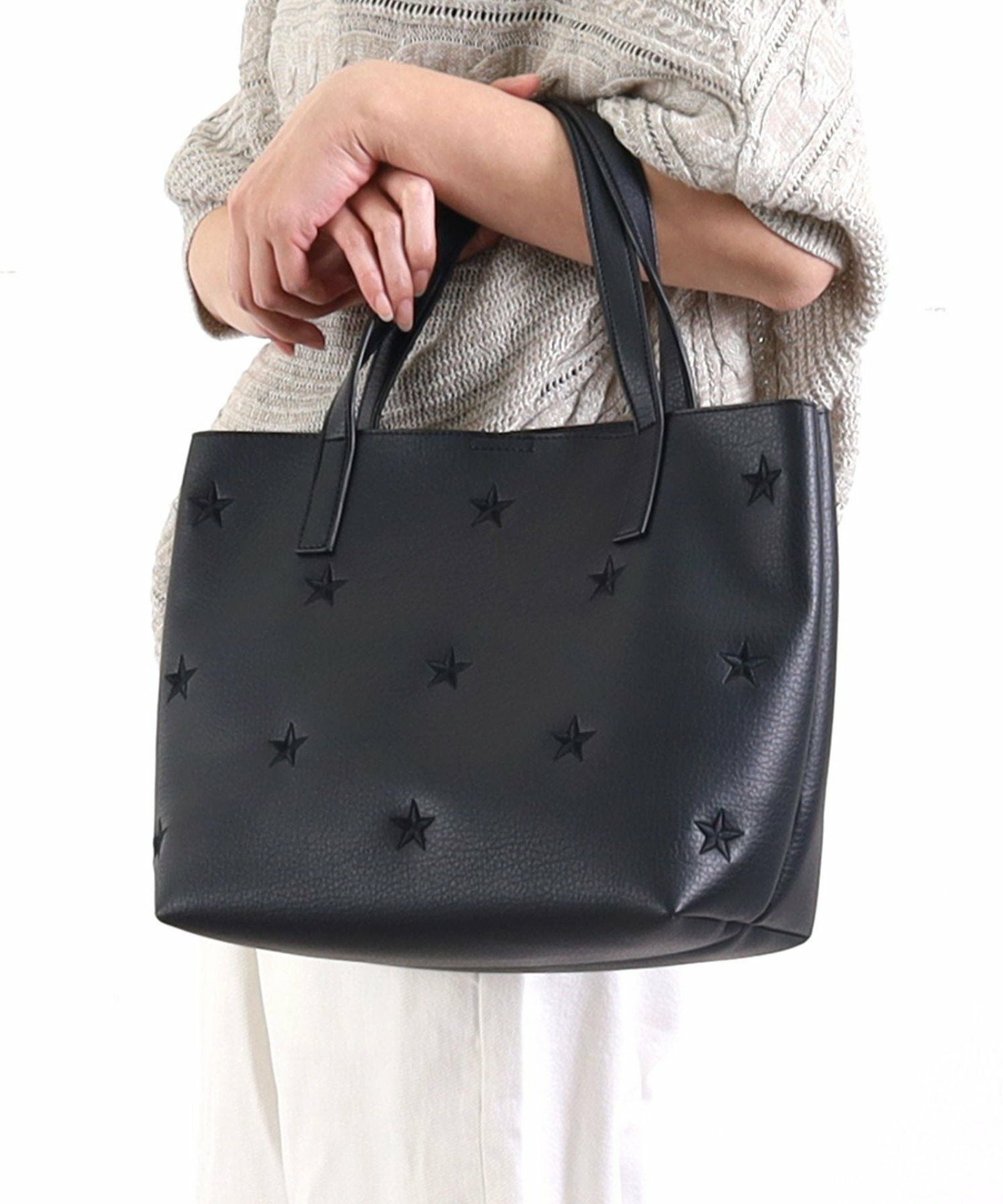 期間限定SALE BASIC AITEM 10%OFF】 星柄刺繍フェイクレザートート