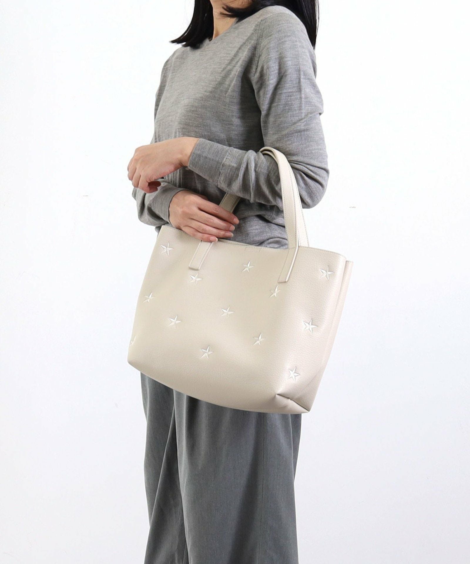 期間限定SALE BASIC AITEM 10%OFF】 星柄刺繍フェイクレザートート