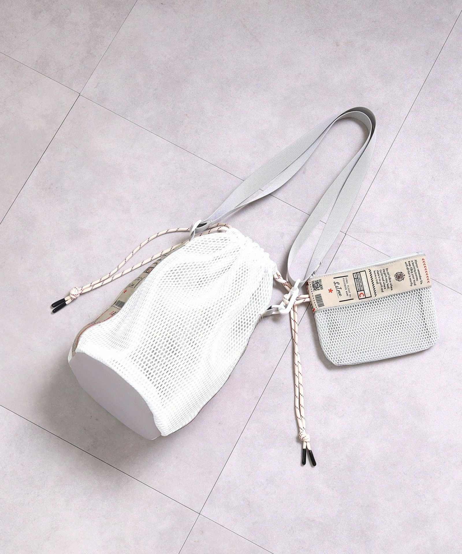 ☆SUMMER SALE☆【OUTLET SALE】 ロゴテープメッシュ巾着ショルダー