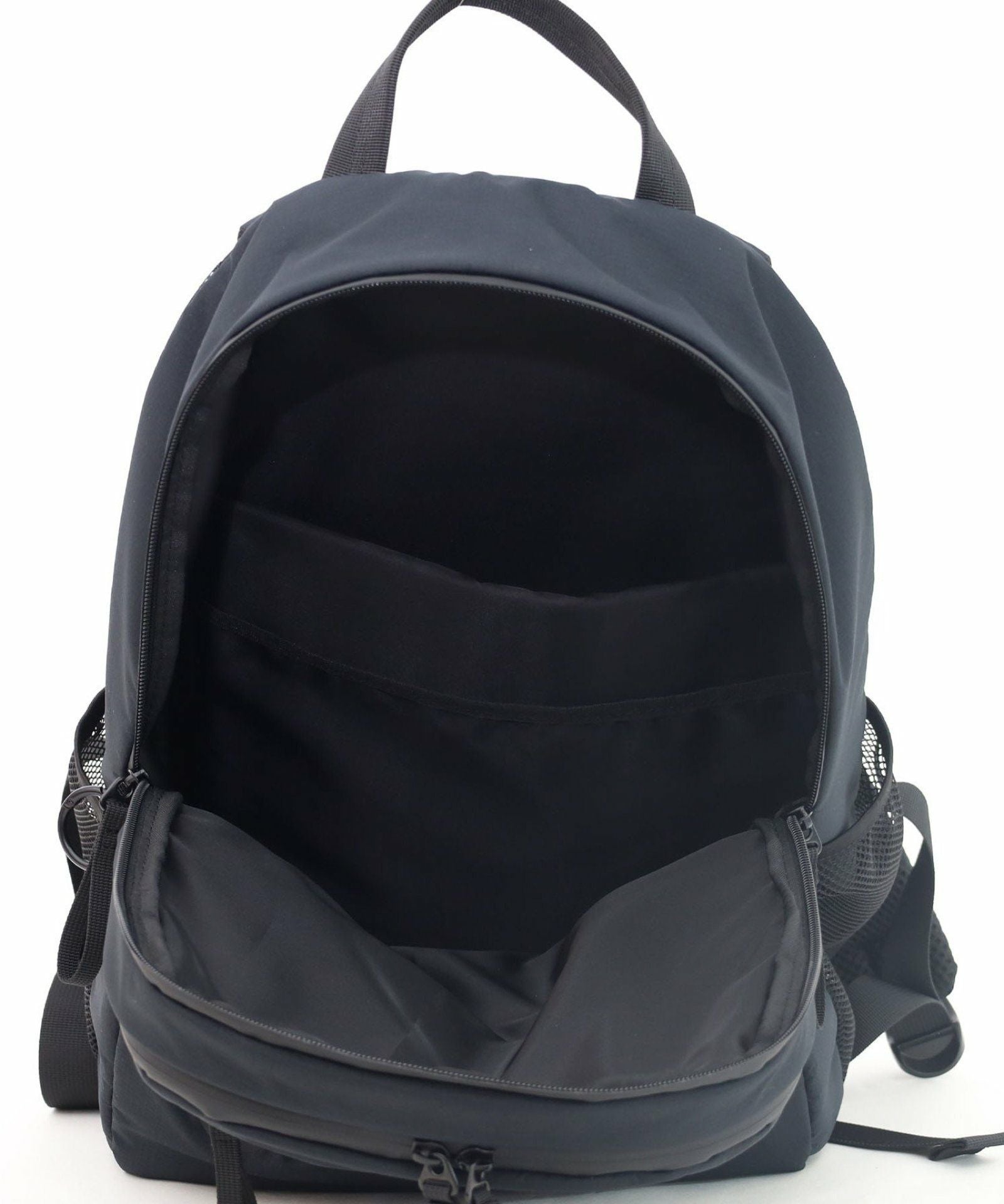 OUTLET SALE】 圧着ファスナー多機能バックパック/A4対応 | COO ONLINE OUTLET SALE】 圧着ファスナー多機能バックパック/A4対応 | COO ONLINE