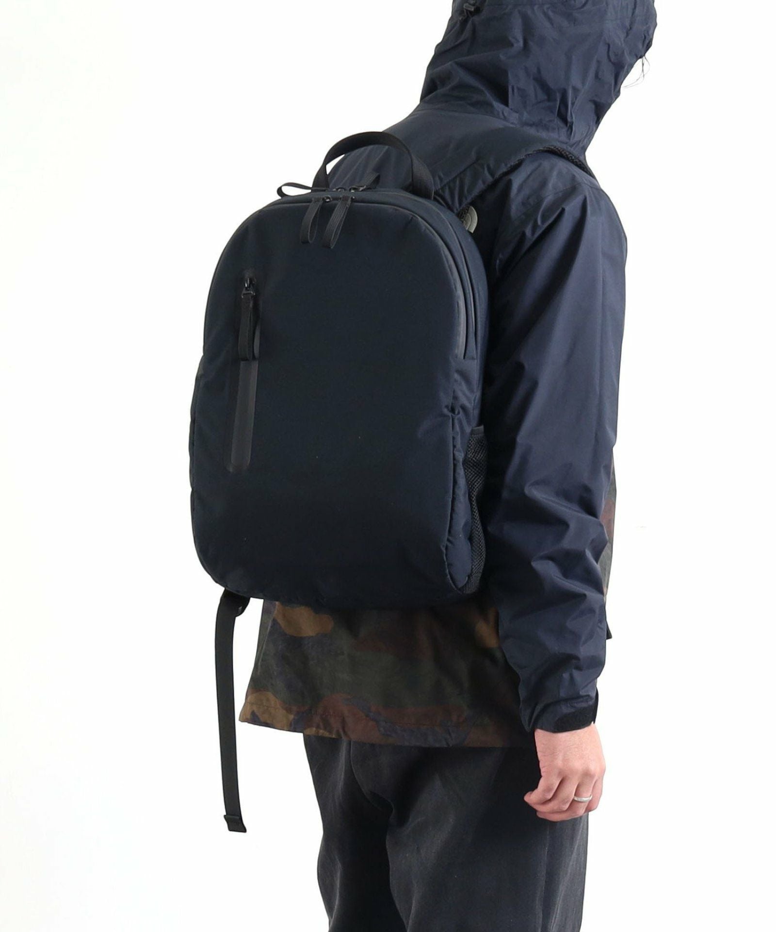 OUTLET SALE】 圧着ファスナー多機能バックパック／A4対応 | COO ONLINE