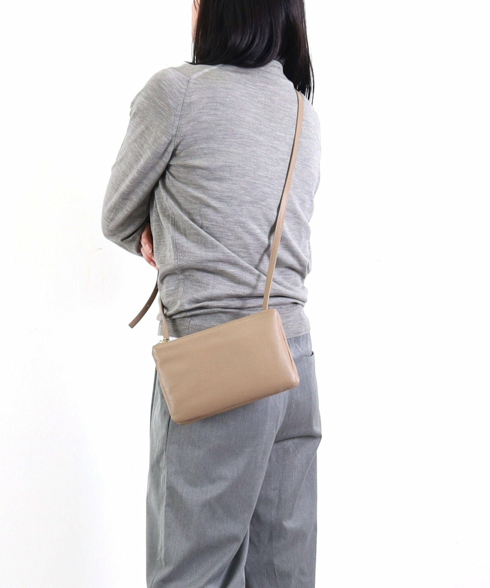 期間限定SALE BASIC AITEM 10%OFF】 シュリンクレザー2連ショルダー