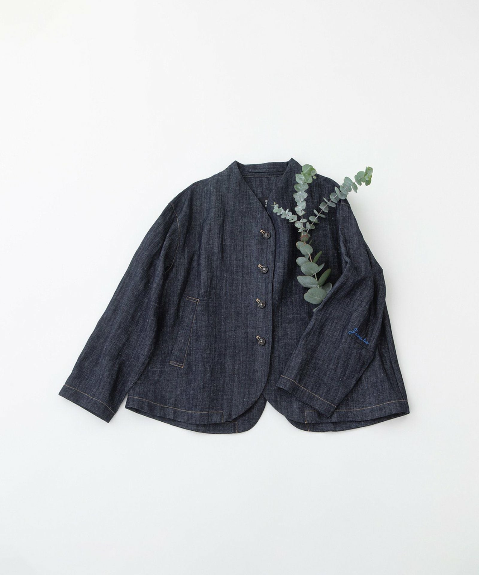 SPECIAL PRICE】コットンリネンエルボーロゴ刺繍ノーカラージャケット