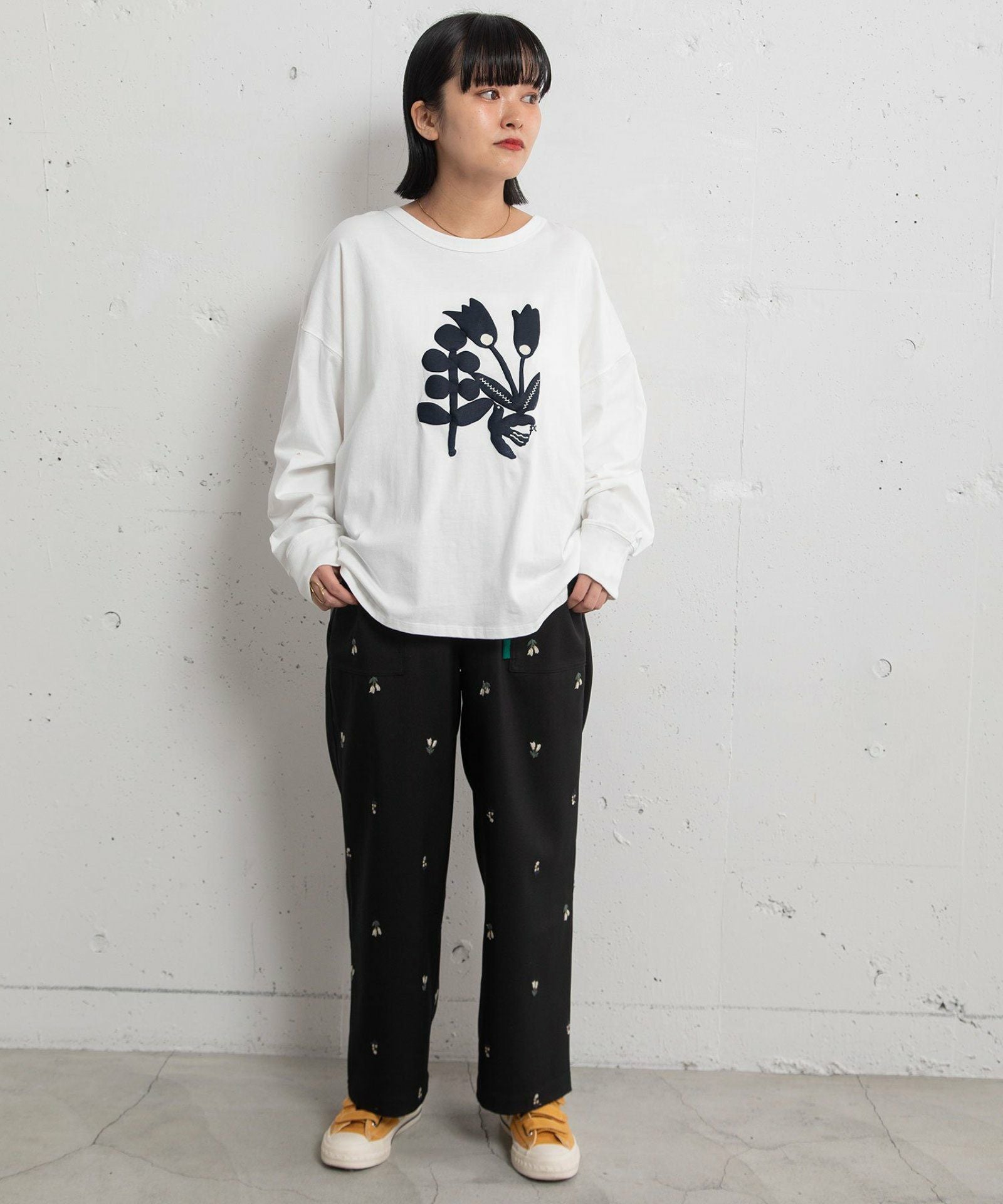 SPECIAL PRICE】発泡プリントボタニカルイラストトップス | COO ONLINE