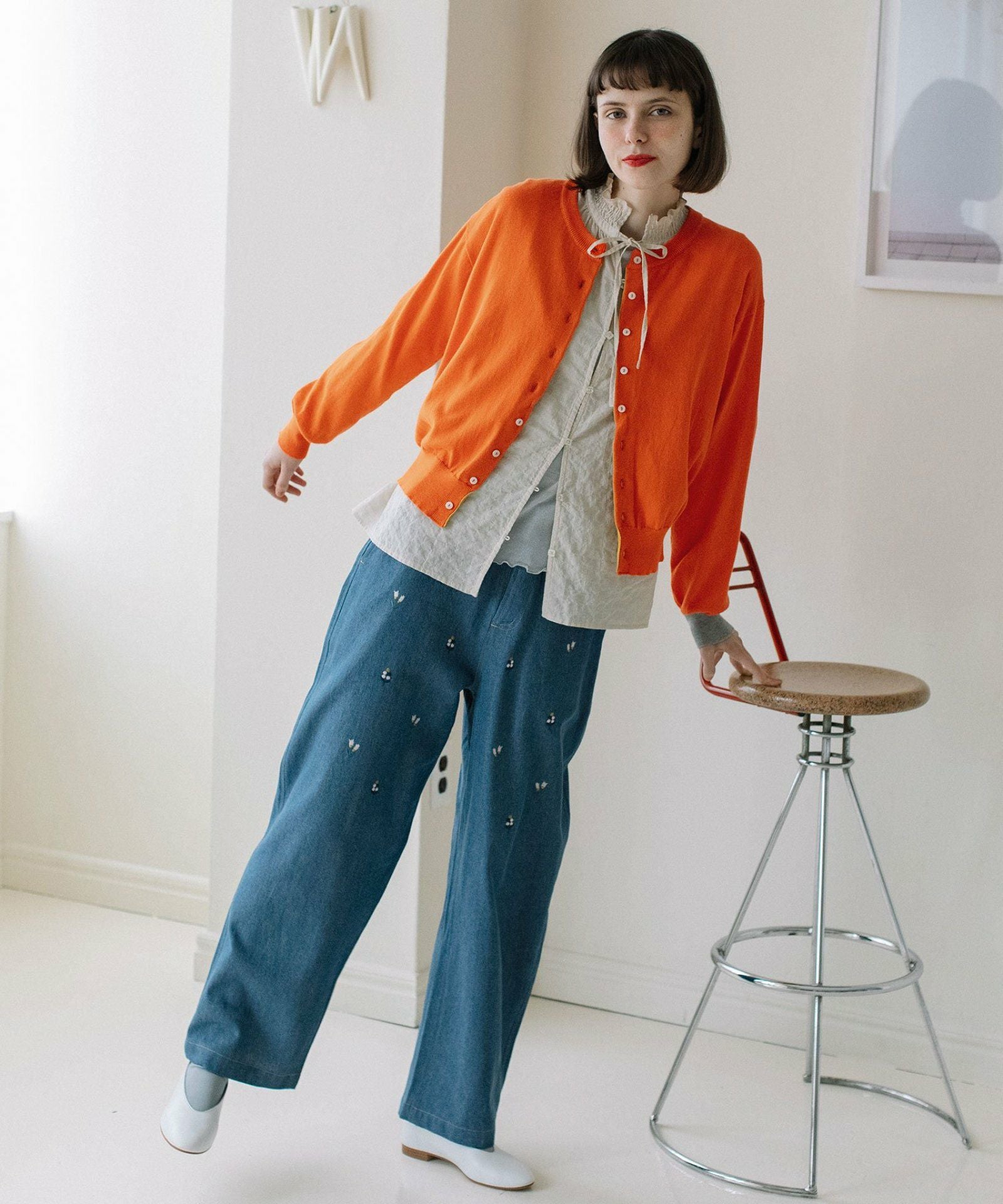 SPECIAL PRICE】＜made in INDIA＞ボタニカル刺繍デニムストレート