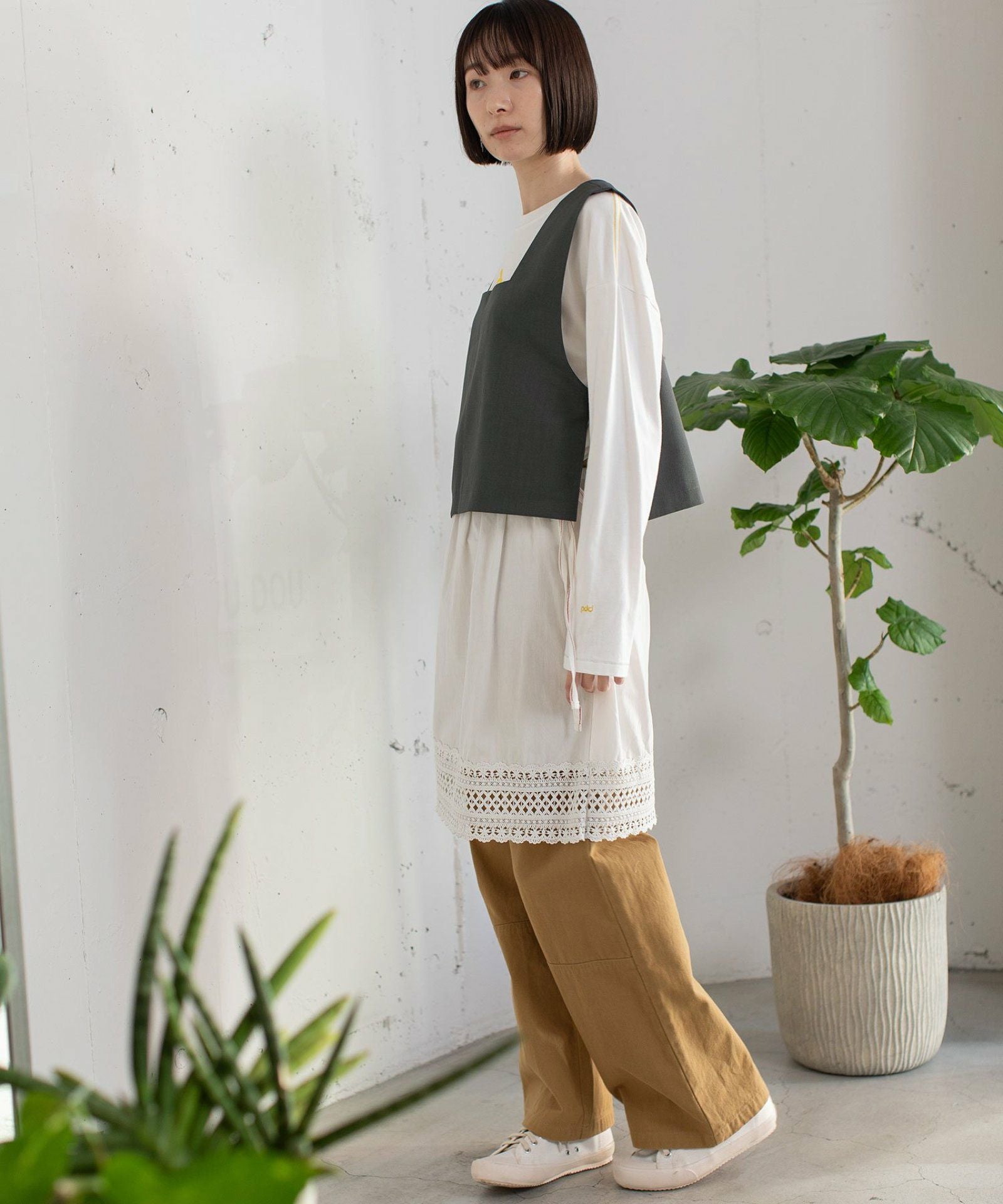 SUMMER SALE】スクエアネックベスト | COO ONLINE