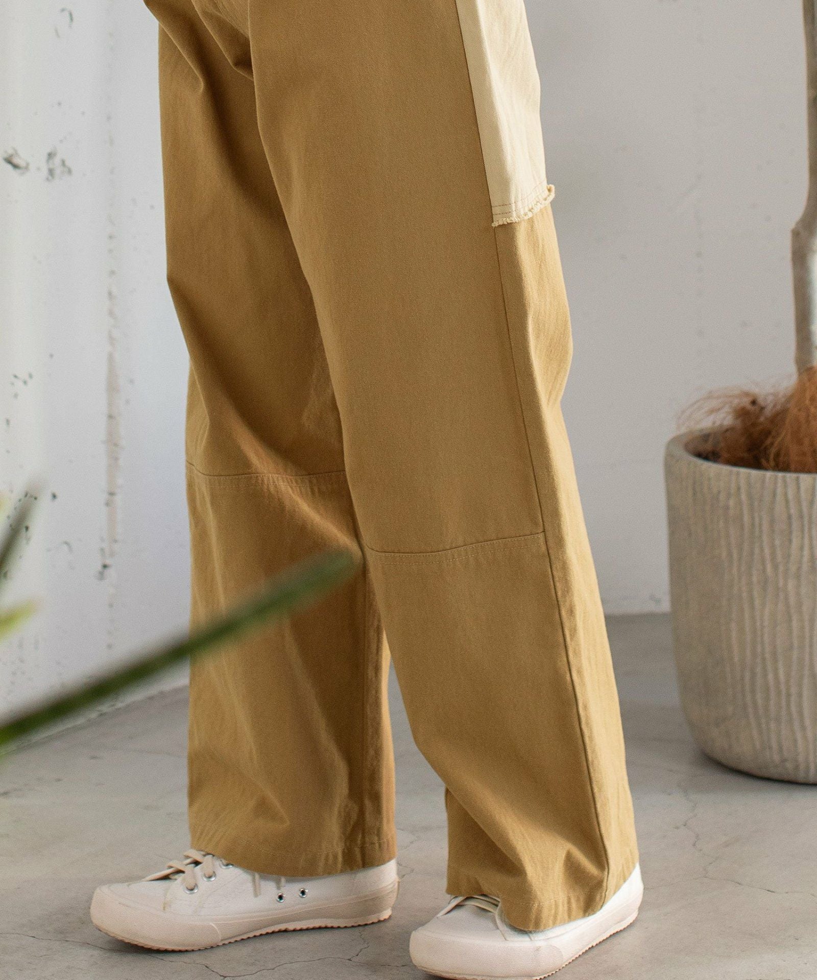 PRE SALE＞リメイクデザインタックパンツ | COO ONLINE
