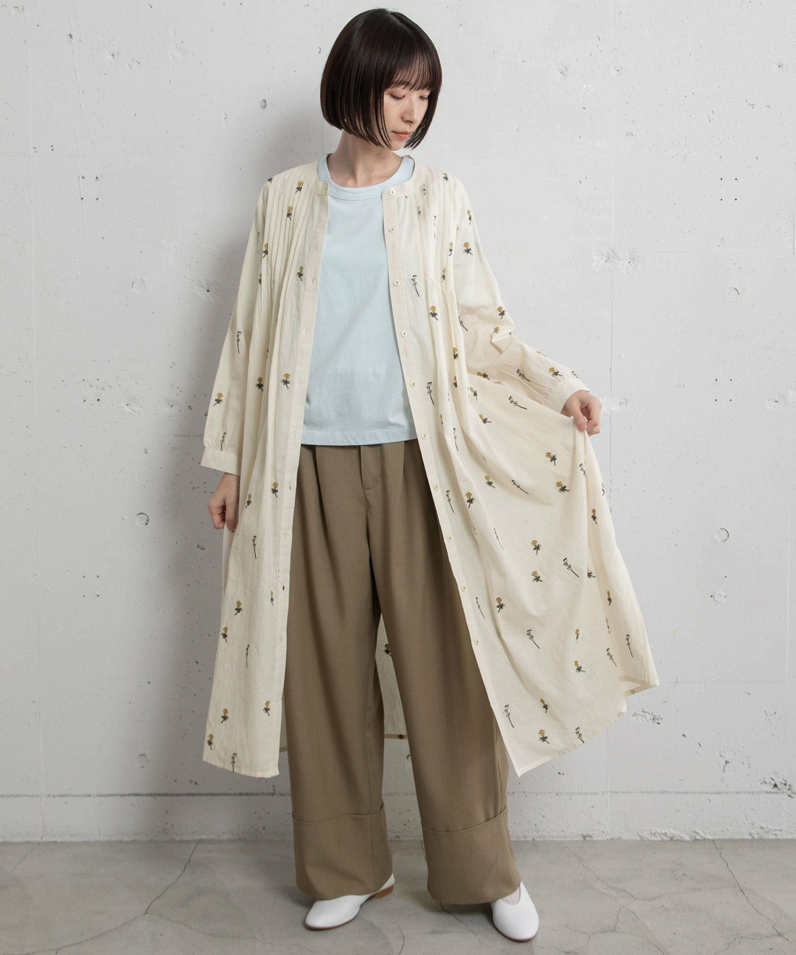 SPECIAL PRICE】＜made in INDIA＞シロツメクサ刺繍タックワンピース