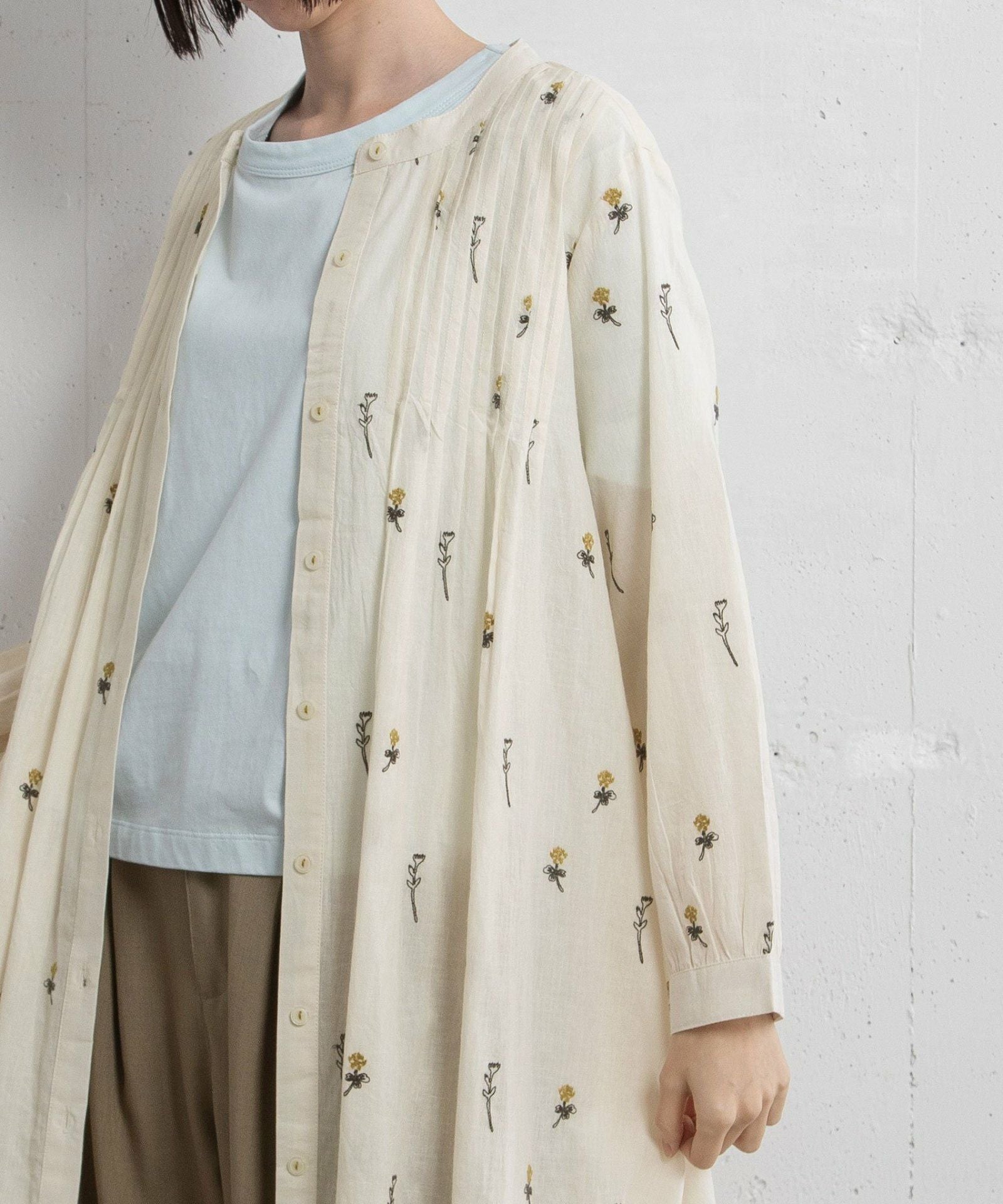 SPECIAL PRICE】＜made in INDIA＞シロツメクサ刺繍タックワンピース