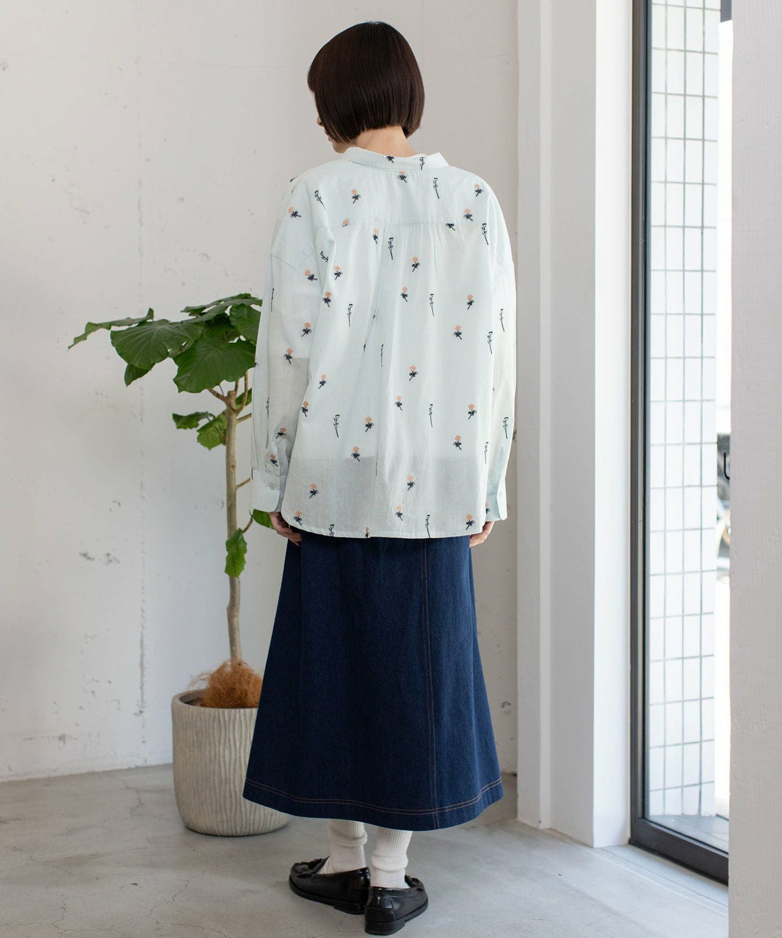 SUMMER SALE】＜made in INDIA＞シロツメクサ刺繍シャツ | COO ONLINE