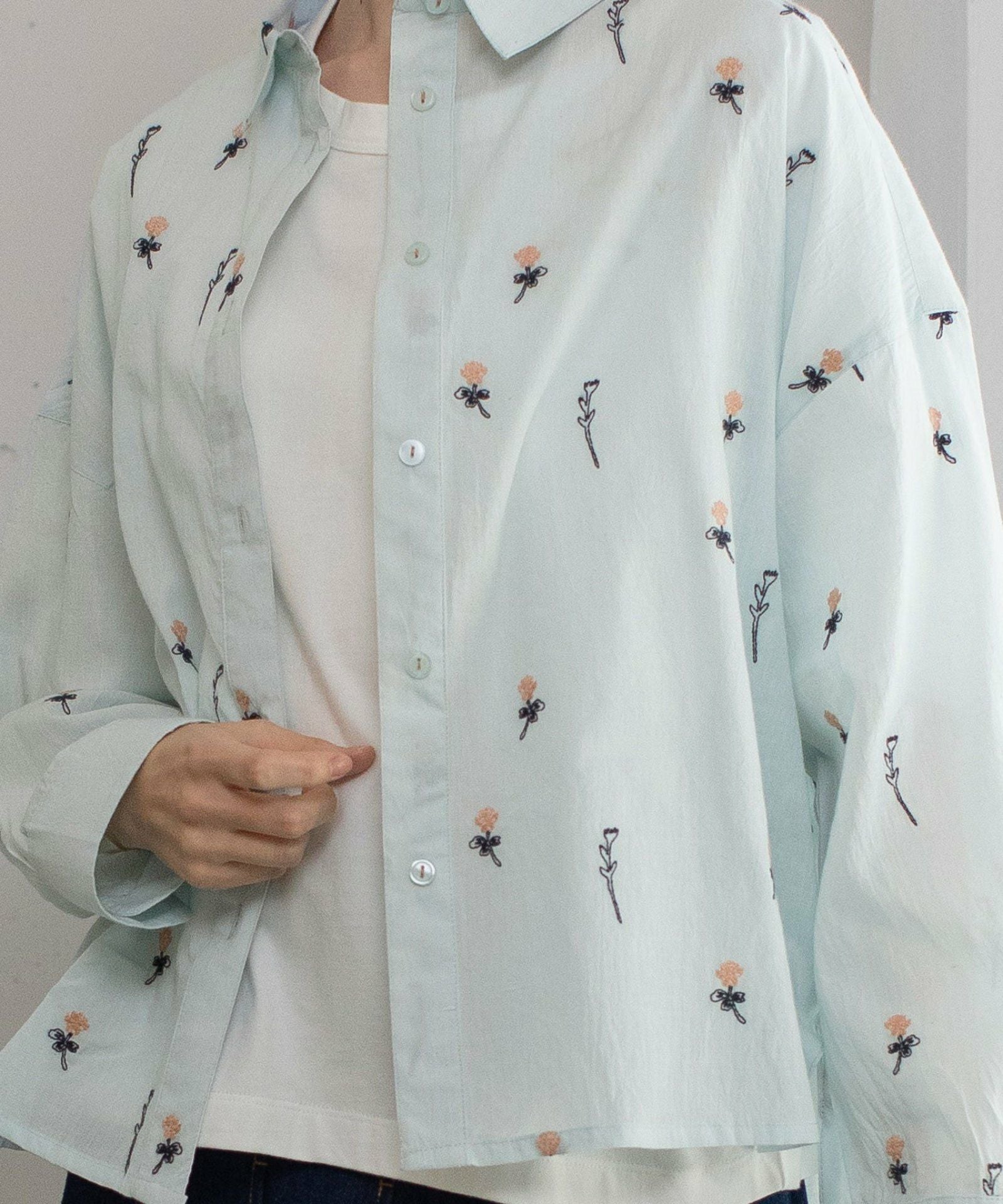 SUMMER SALE】＜made in INDIA＞シロツメクサ刺繍シャツ | COO ONLINE