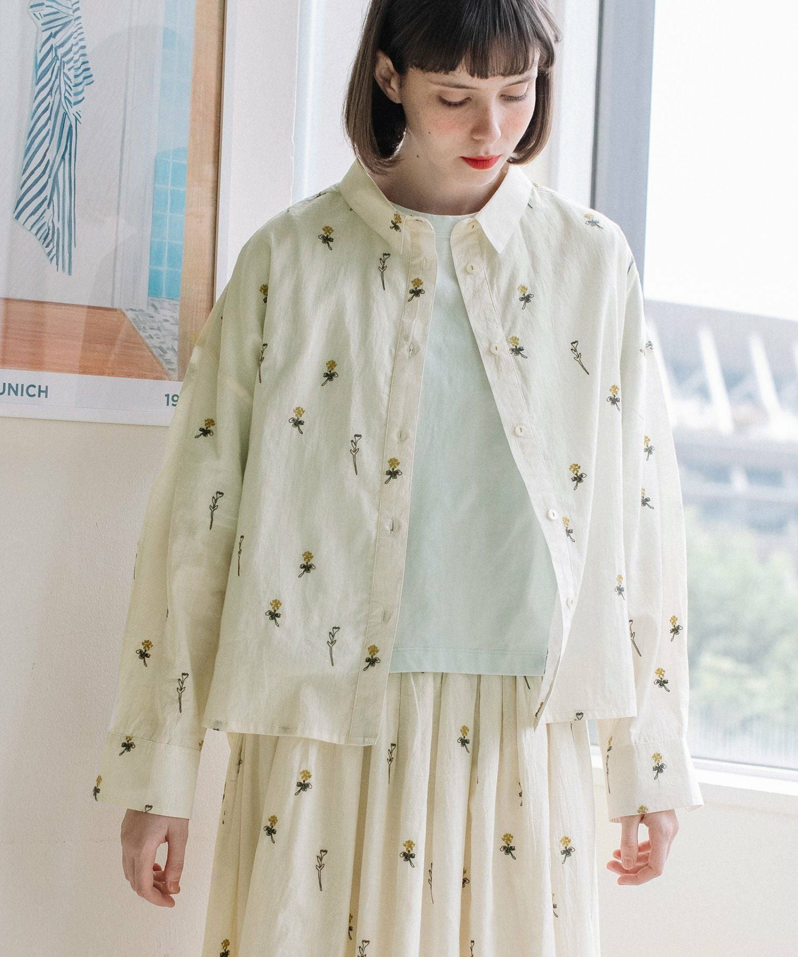 SUMMER SALE】＜made in INDIA＞シロツメクサ刺繍シャツ | COO ONLINE