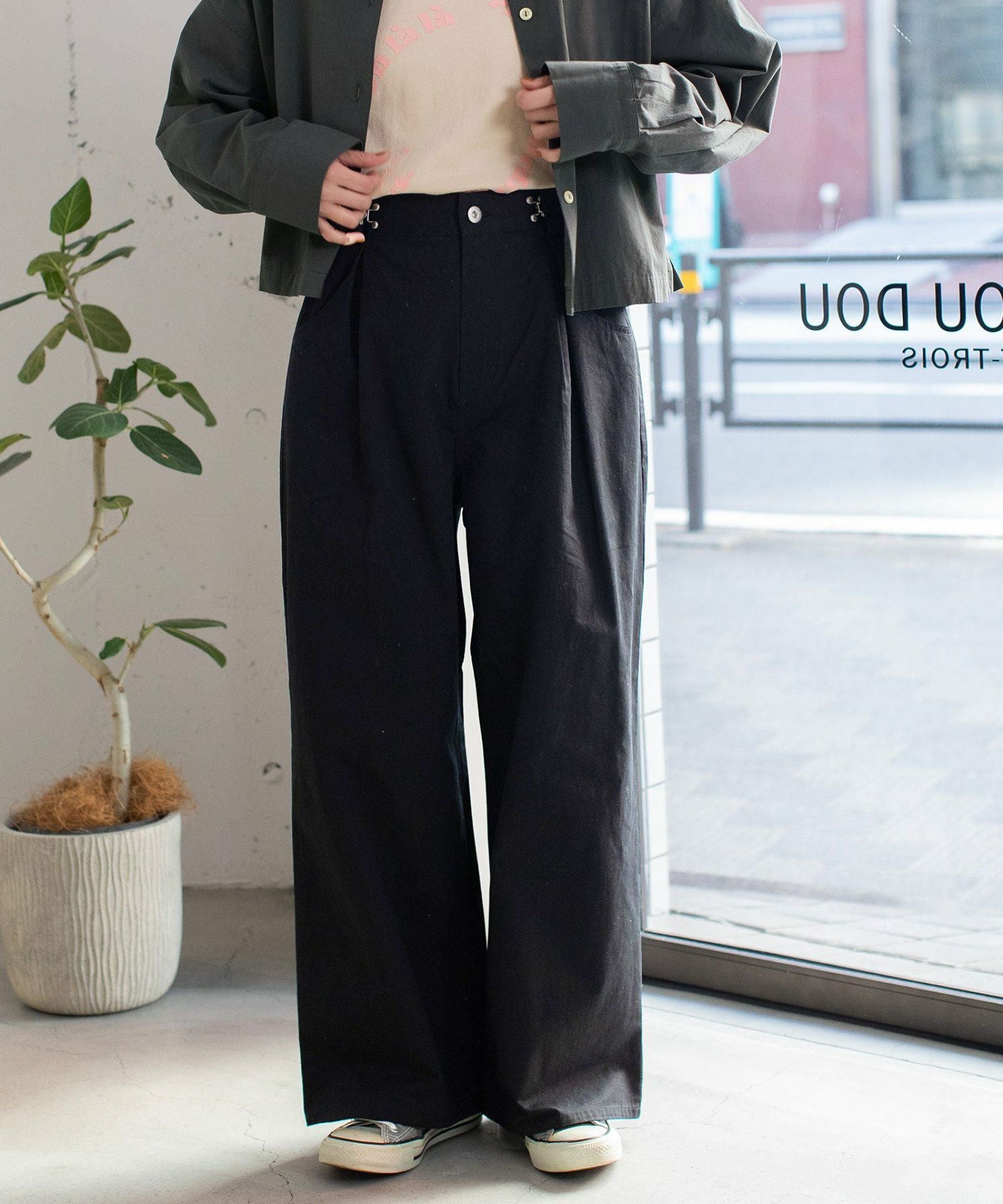 PRE SALE＞セミワイドタックワイドパンツ | COO ONLINE