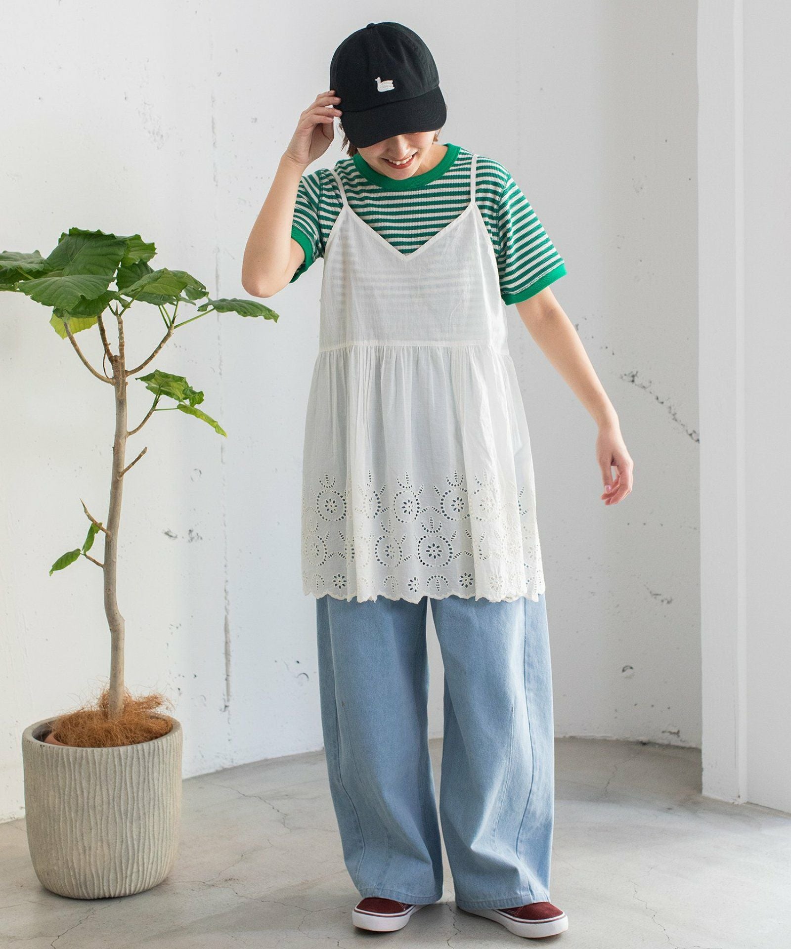SUMMER SALE】＜made in INDIA＞スカラップシフリー刺繍アウター