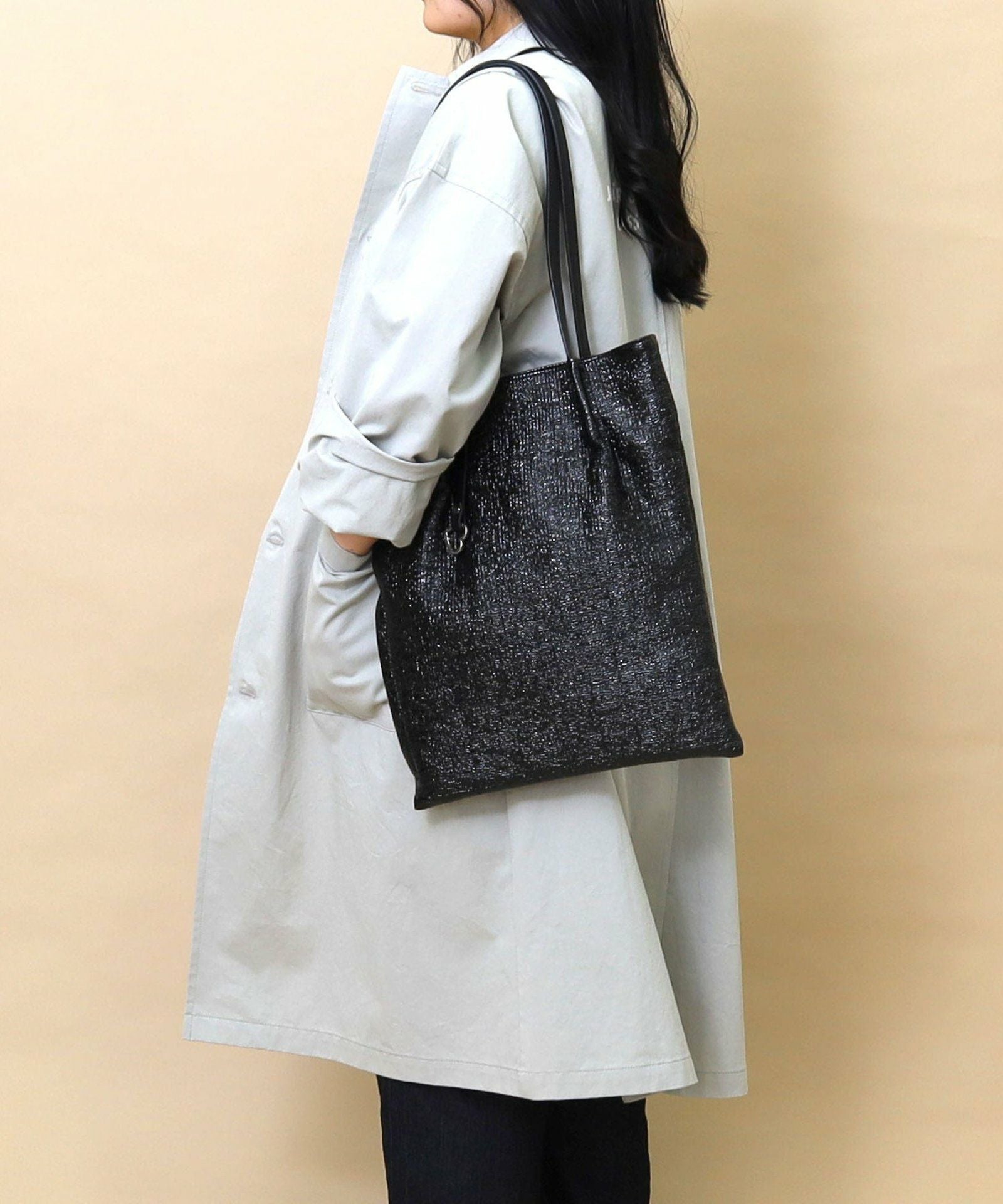 まこっこ メタリックツマミハンドルフラットトートバッグ／A4対応 定番FG