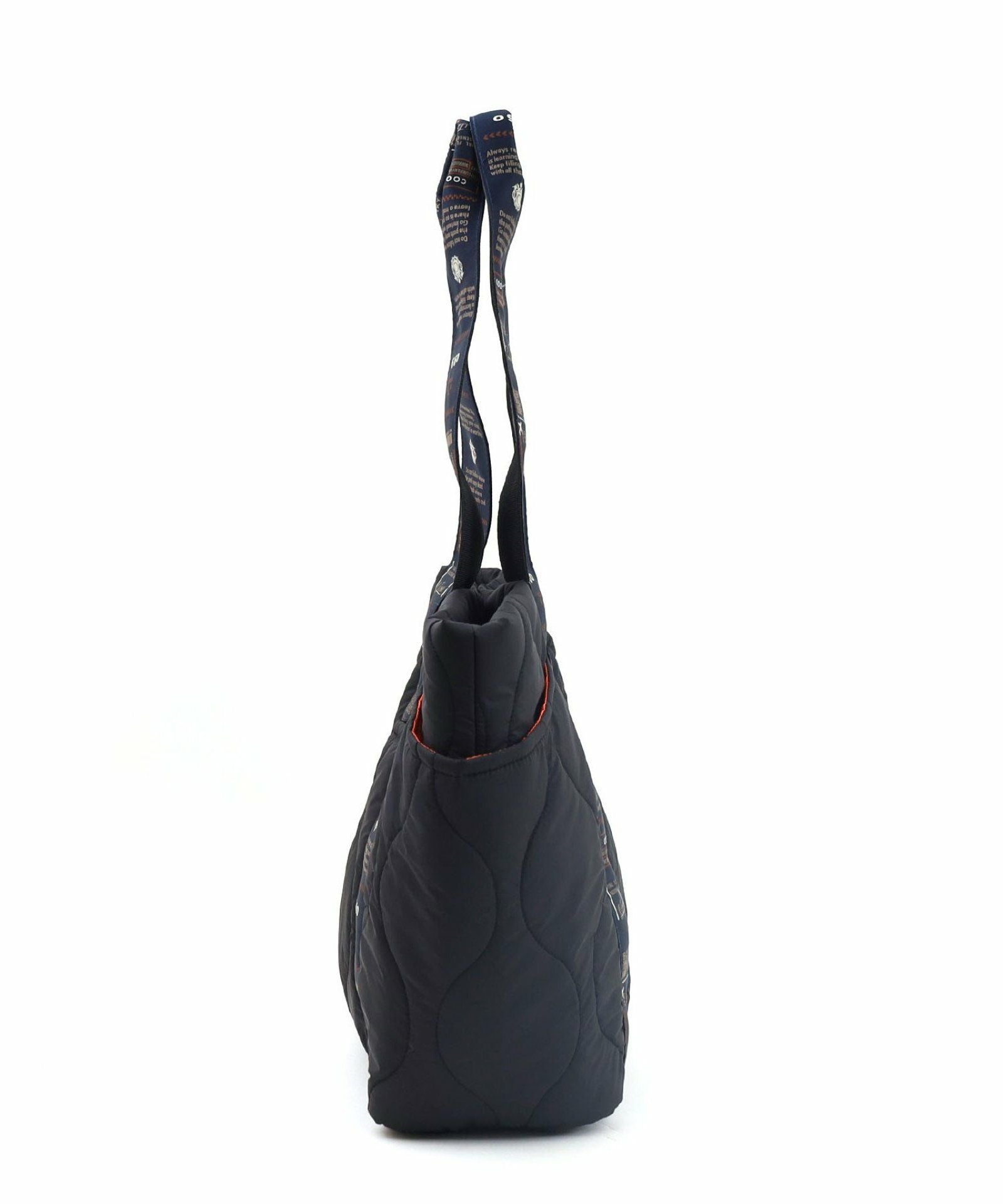 OUTLET SALE】 オリジナル柄テープキルティング多ポケトートバッグ