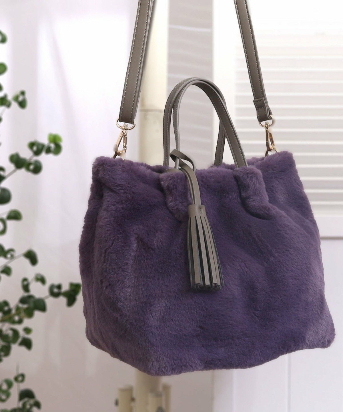 グレイッシュパープル