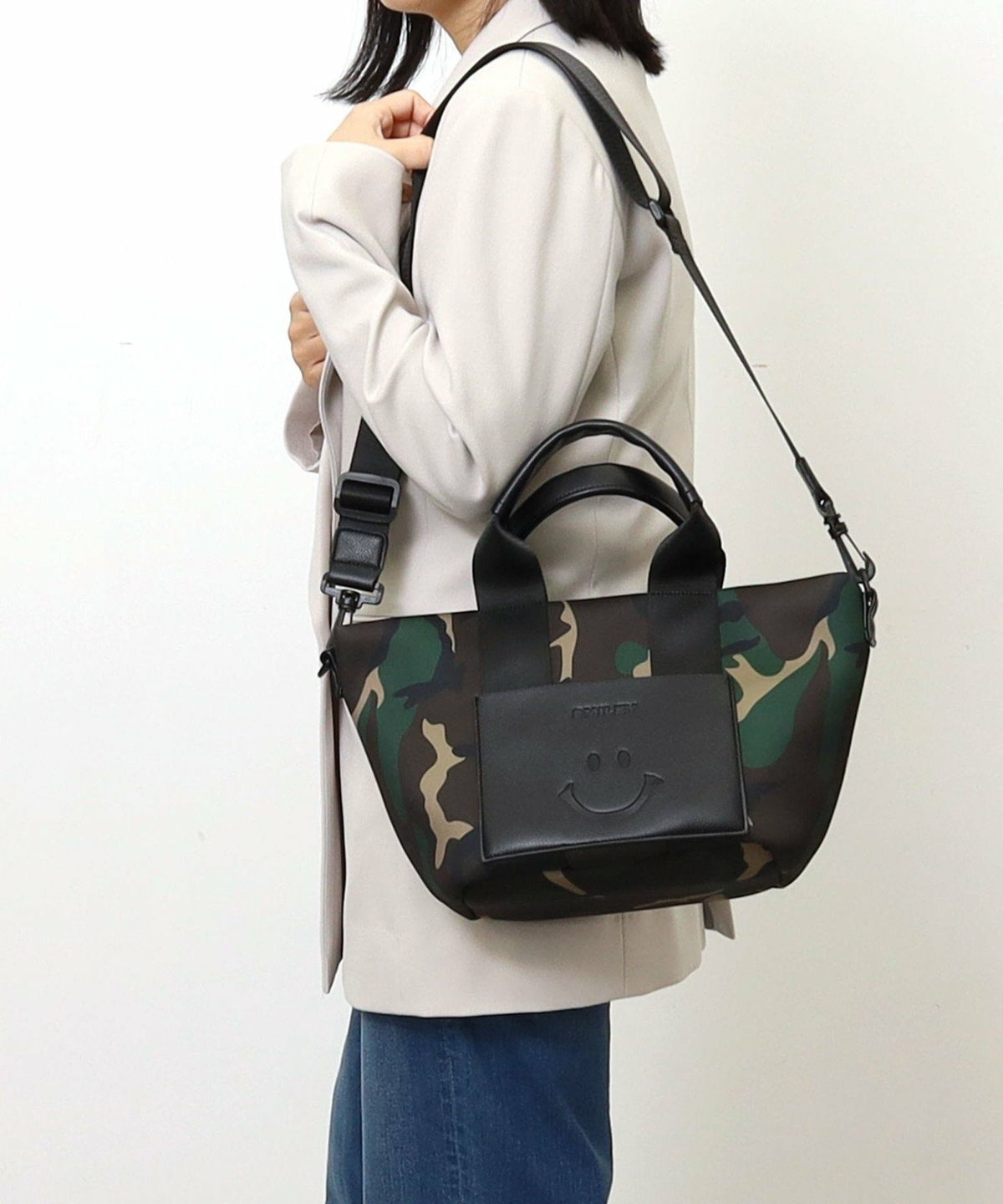 カモフラージュ