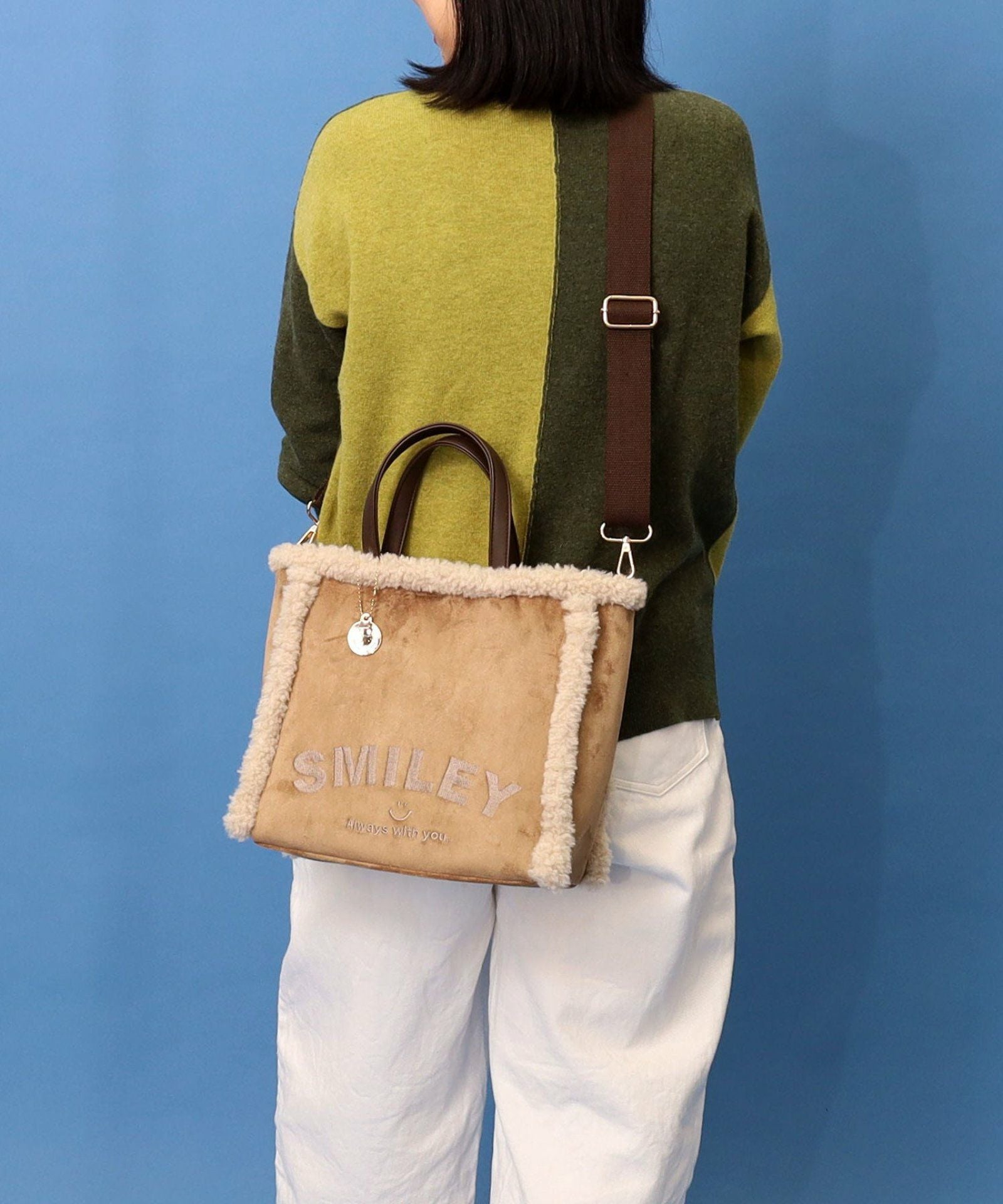 OUTLET SALE】 SMILEY エコファームートンスクエア2WAY
