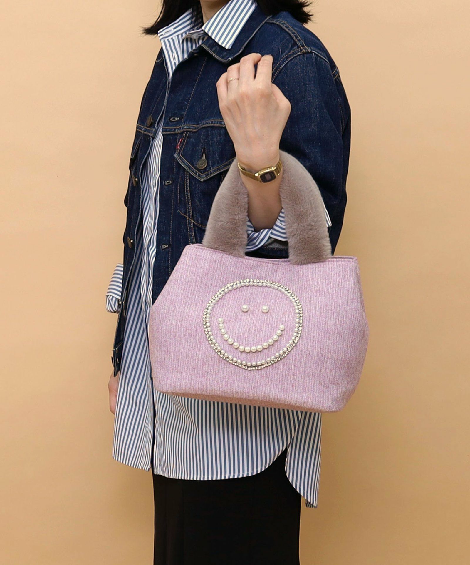OUTLET SALE】 SMILEY パール刺繍xエコファーハンドルトート
