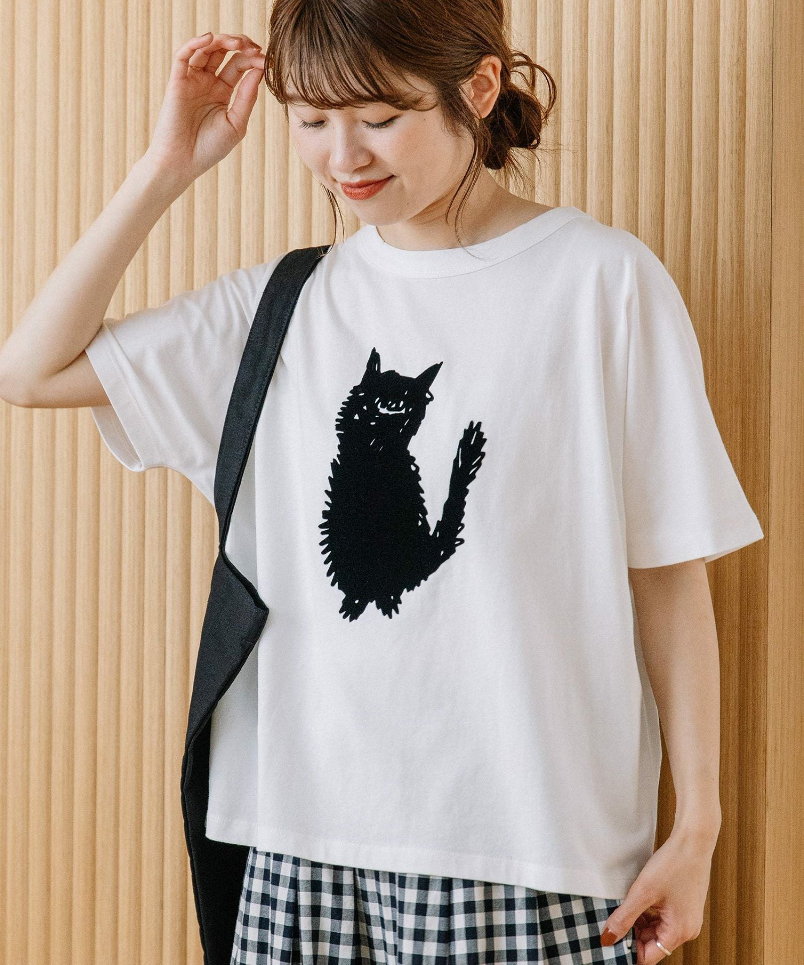 SUMMER SALE】ねこシルエットフロッキー刺繍Tシャツ | COO ONLINE