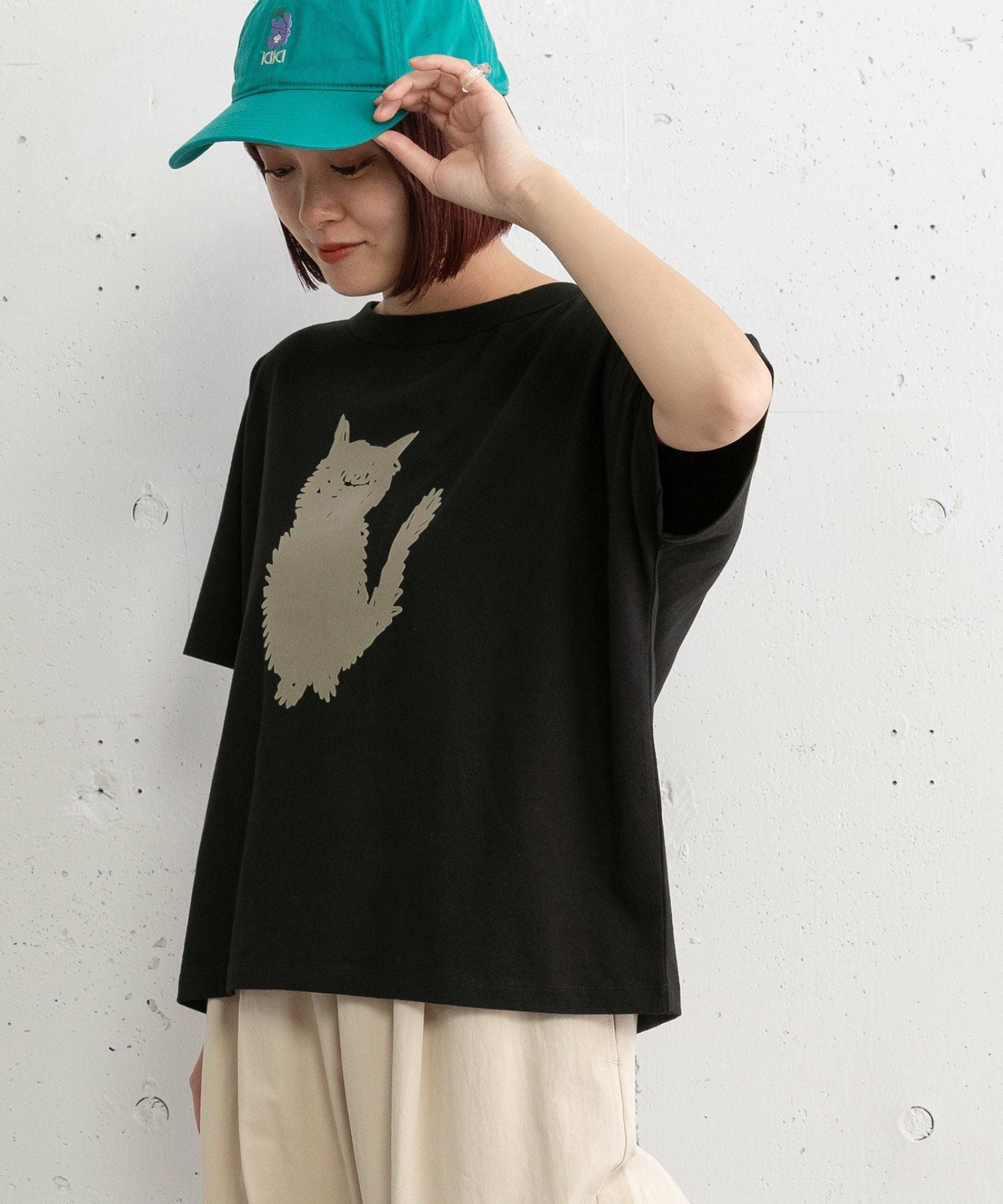 SUMMER SALE】ねこシルエットフロッキー刺繍Tシャツ | COO ONLINE