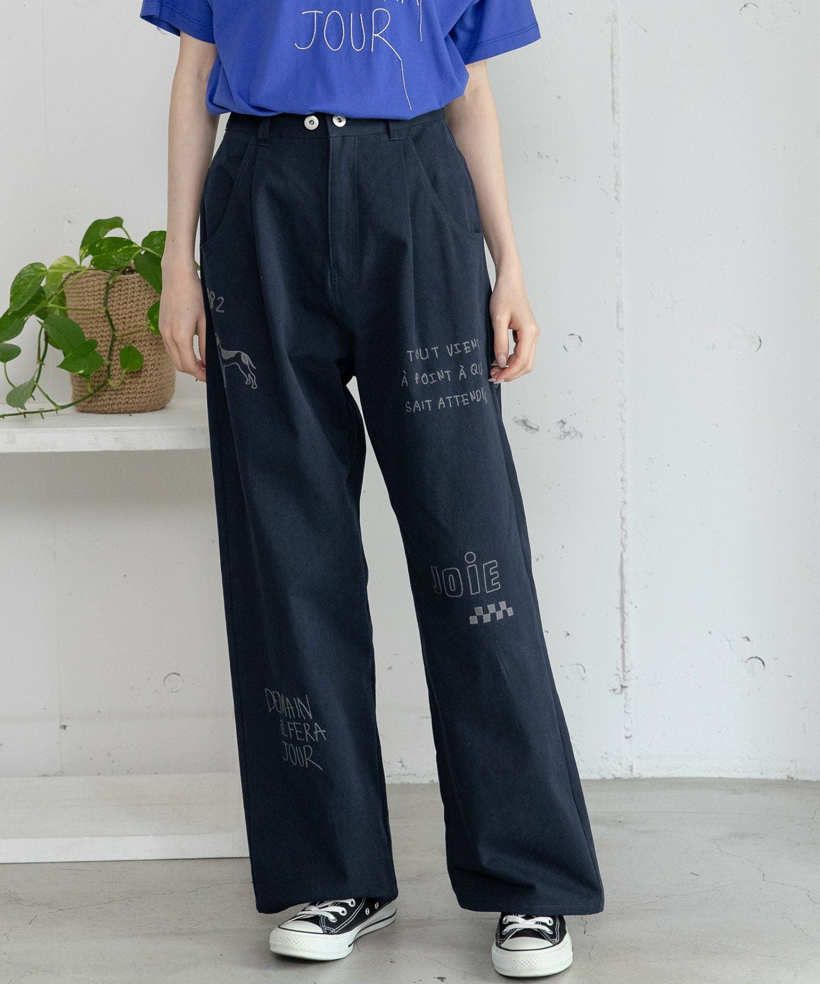 PRE SALE＞JOiEランダムロゴ刺繍パンツ | COO ONLINE