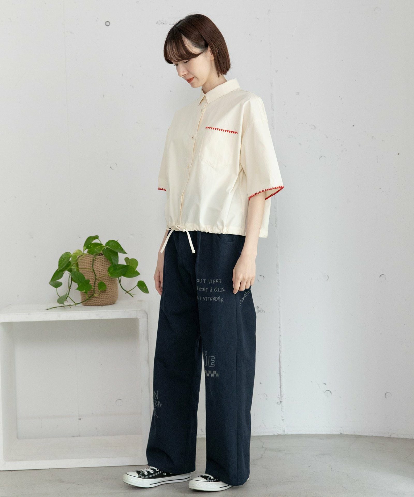 PRE SALE＞JOiEランダムロゴ刺繍パンツ | COO ONLINE