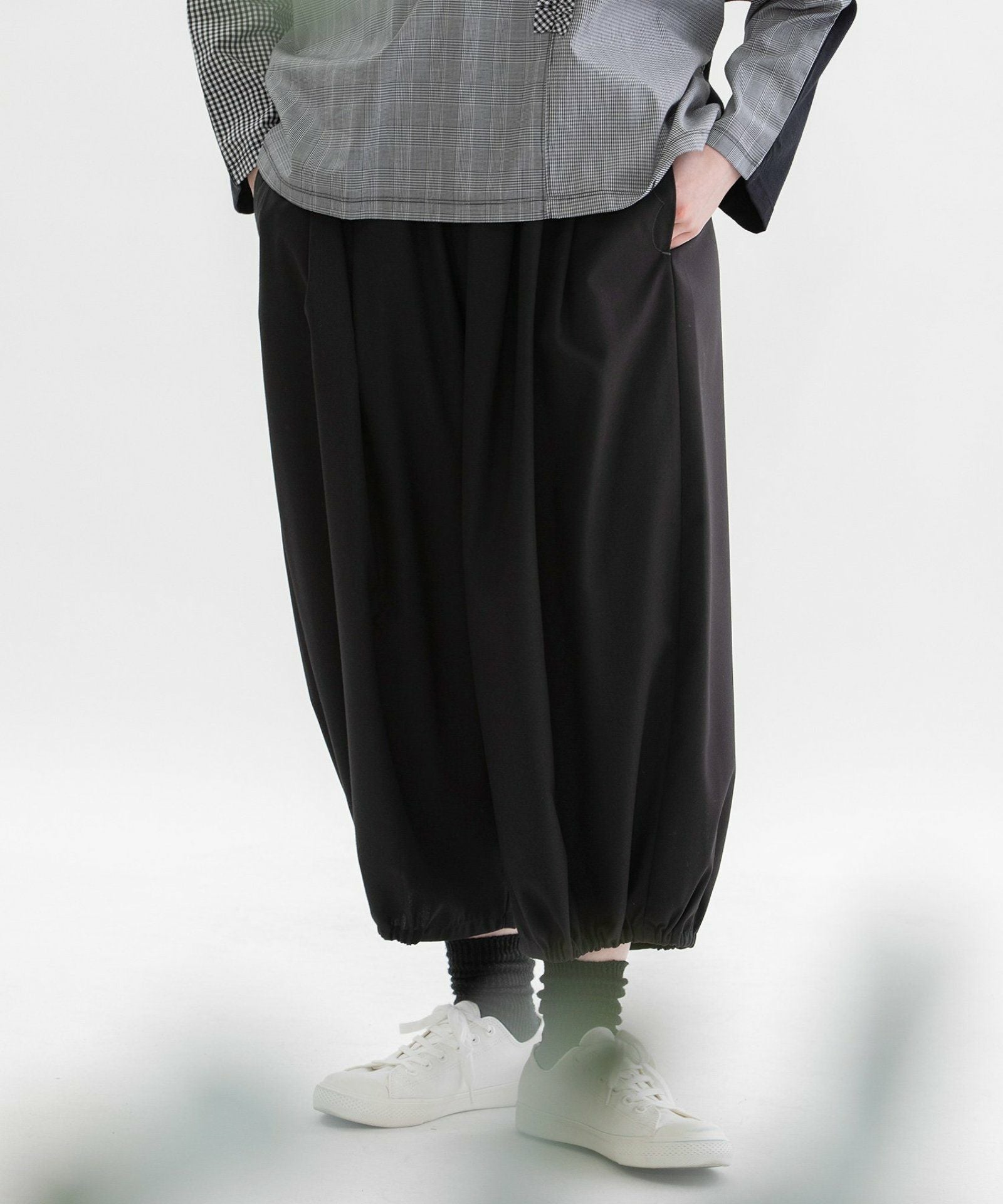 Pommeトロバルーン裾ゴムクロップドパンツ | COO ONLINE